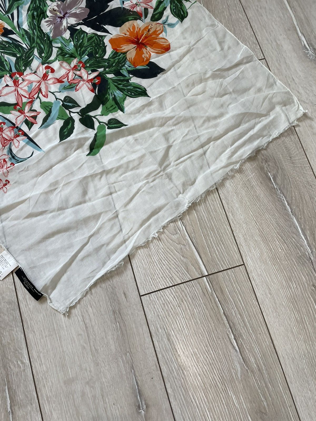 Max Mara MAX MARA, Floral Printed SILK Scarf Size ONE SIZE - 4 Thumbnail