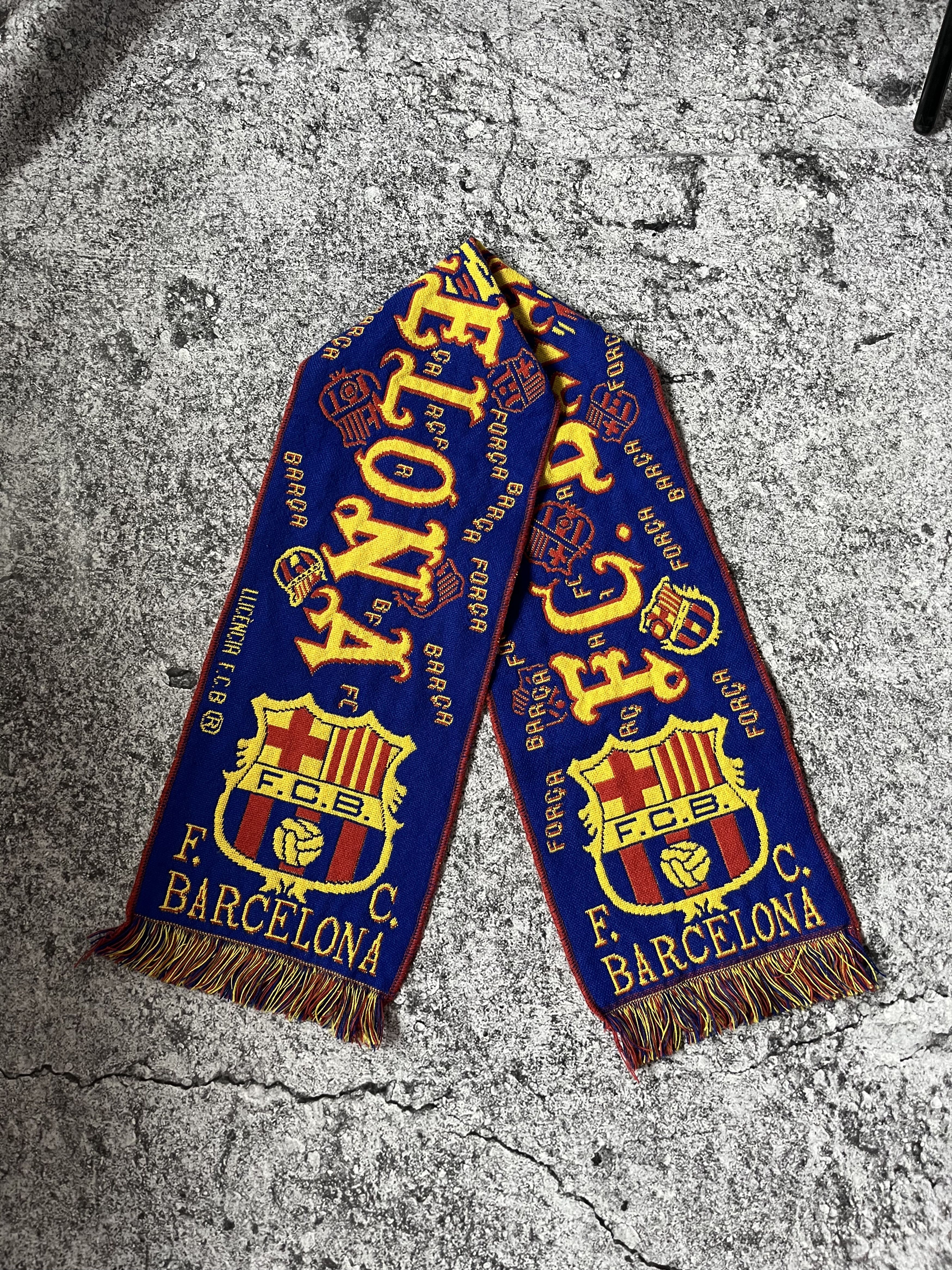 Vintage FC Barcelona scarf 90s old rare home Size ONE SIZE - 1 Thumbnail