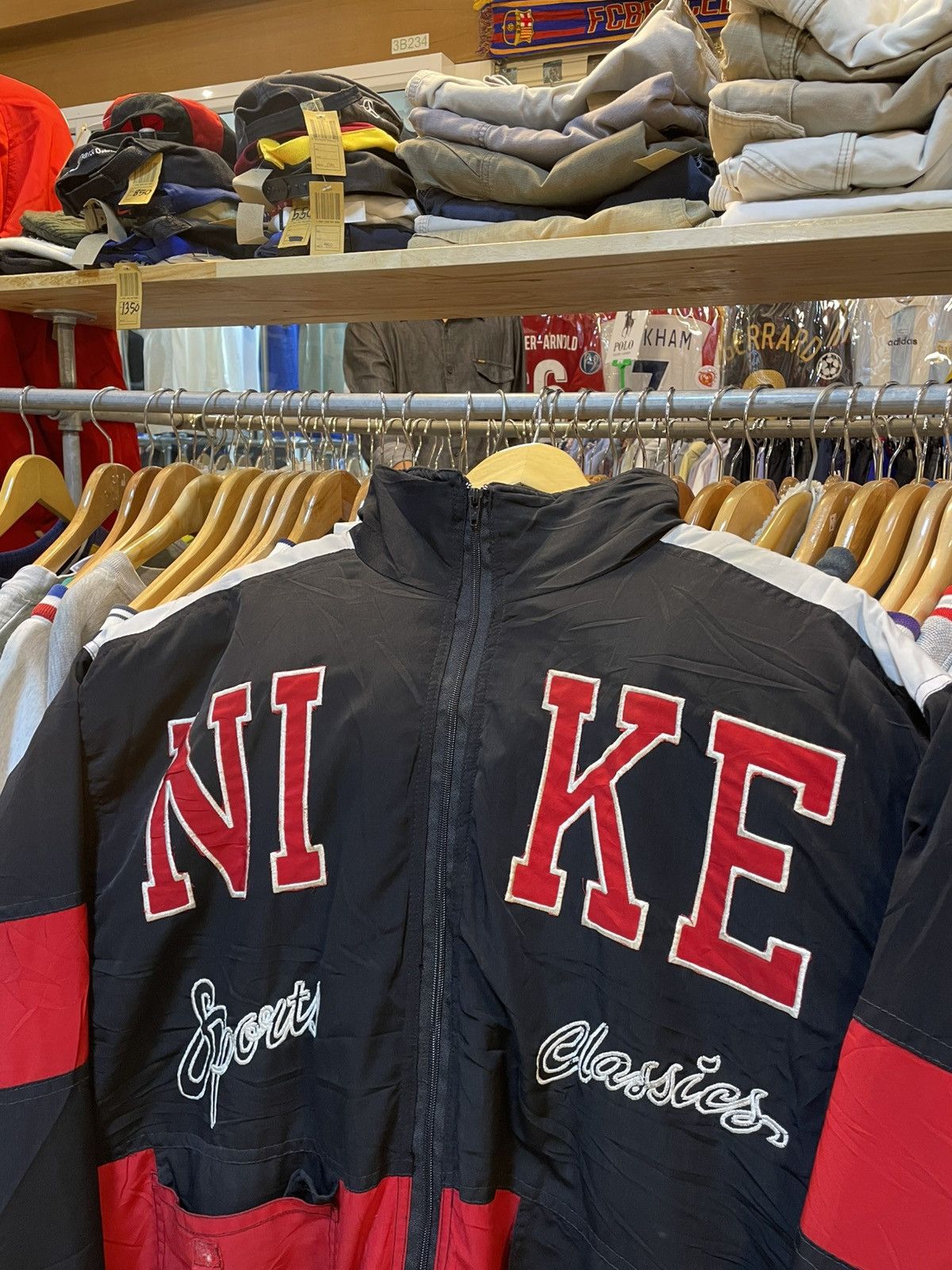 Nike Vintage Nike Spell Out Jacket Size US XL / EU 56 / 4 - 2 Thumbnail