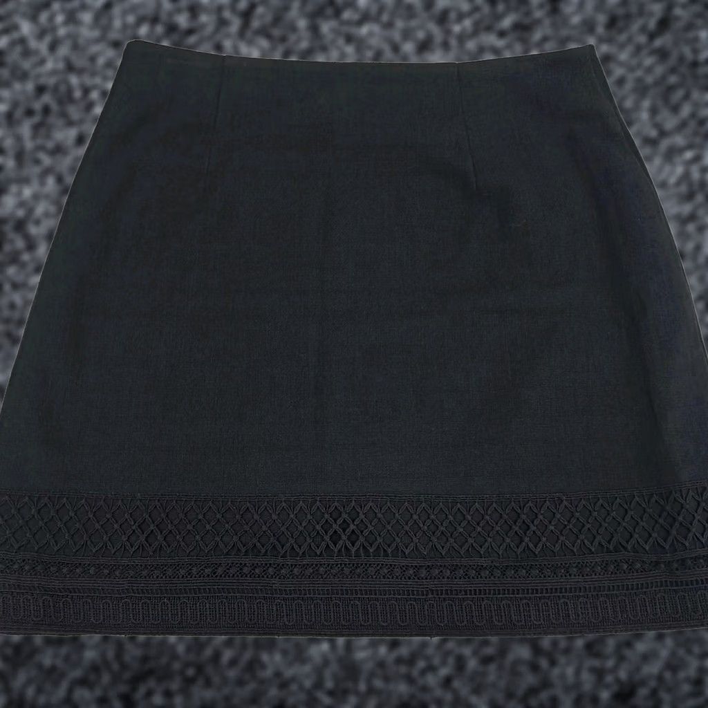 Ann Taylor LOFT Womens Skirt Black Size 8 Side Zipper Denim Stretch Short High Rise Casual Womens Black 8 LOFT Skirt Fashion 5248 Grade- A Size 30" / US 8 / IT 44 - 1 Thumbnail