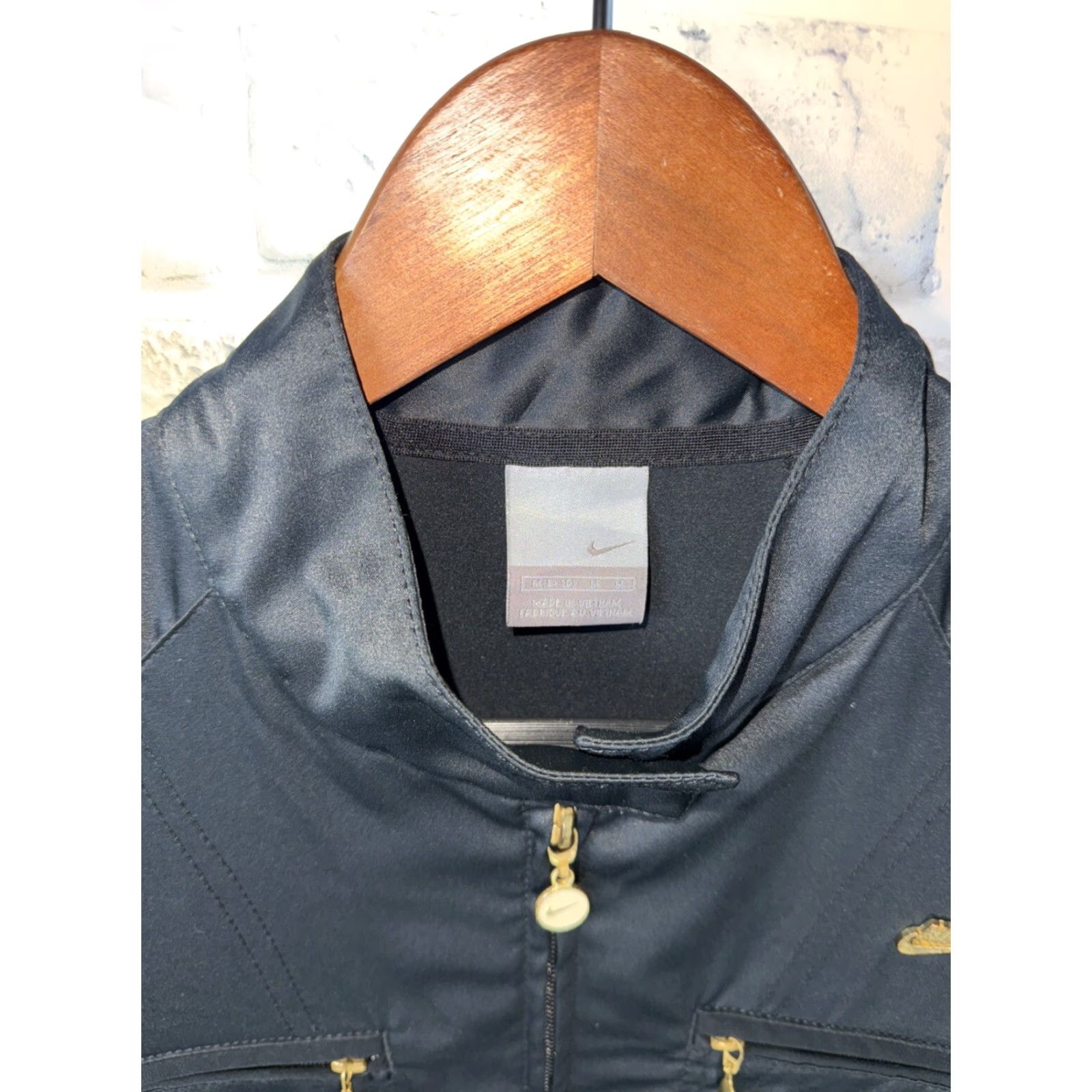 Nike VINTAGE Nike Satin Cafe Style Jacket Black Gold Details Long Sleeve Womens Size M Size M / US 6-8 / IT 42-44 - 2 Thumbnail