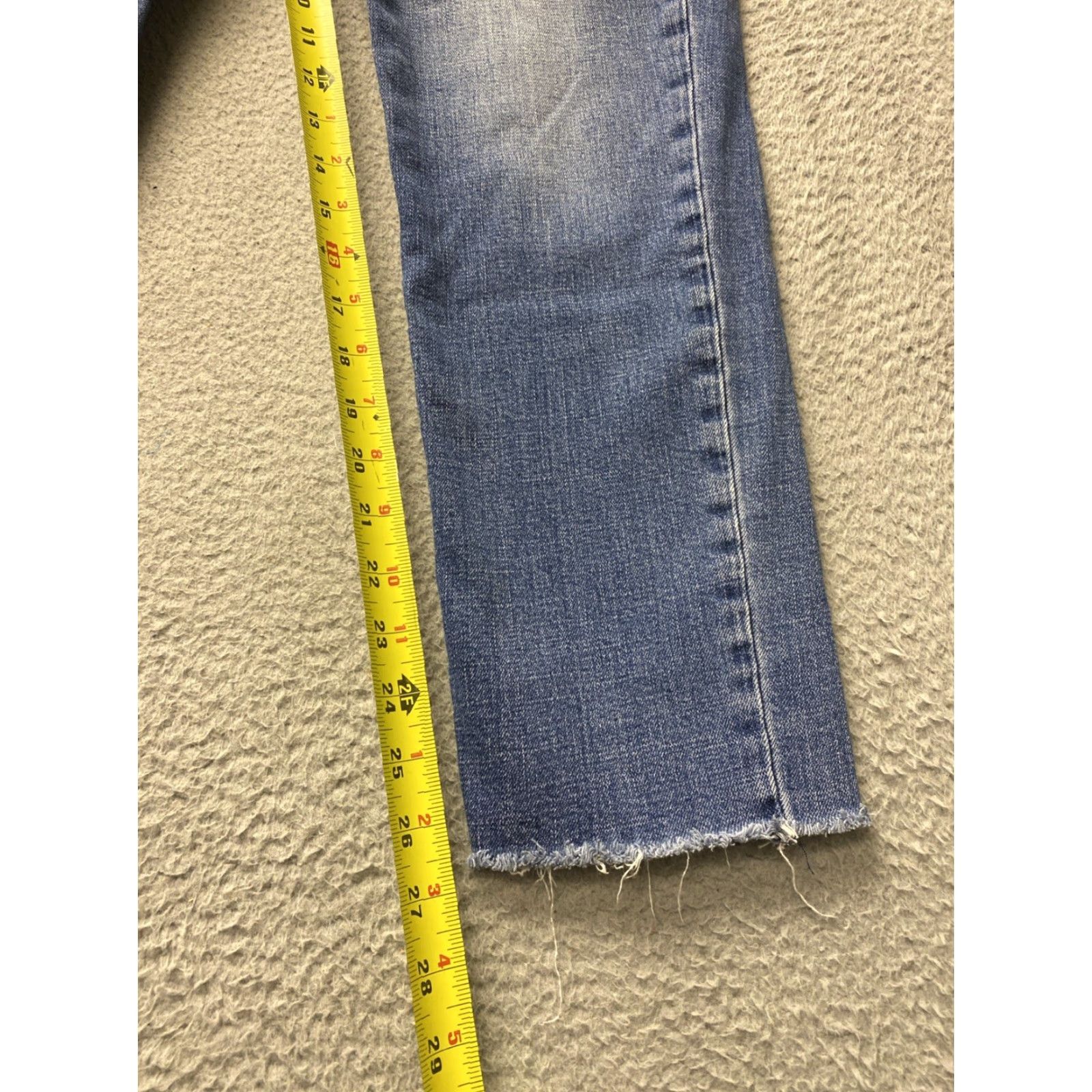 Gap VINTAGE Gap Jeans Women’s 32x30 Denim Blue Straight Leg 5-Pocket 100% Cotton Regular Rise Modern Casual Pants Mens Womens Boys Girls Size 24" / US 00 / IT 34 - 6 Thumbnail