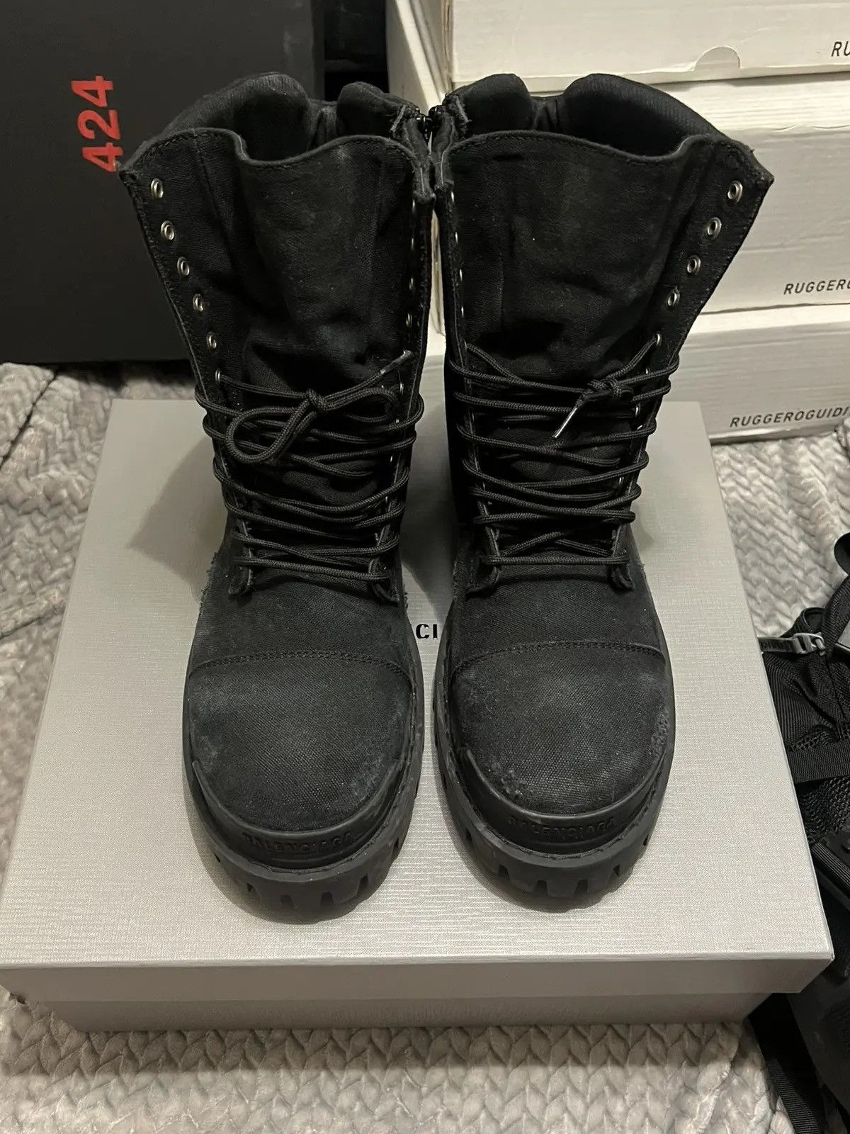 Balenciaga Balenciaga Combat Strike Boots Size US 11 / EU 44 - 2 Thumbnail