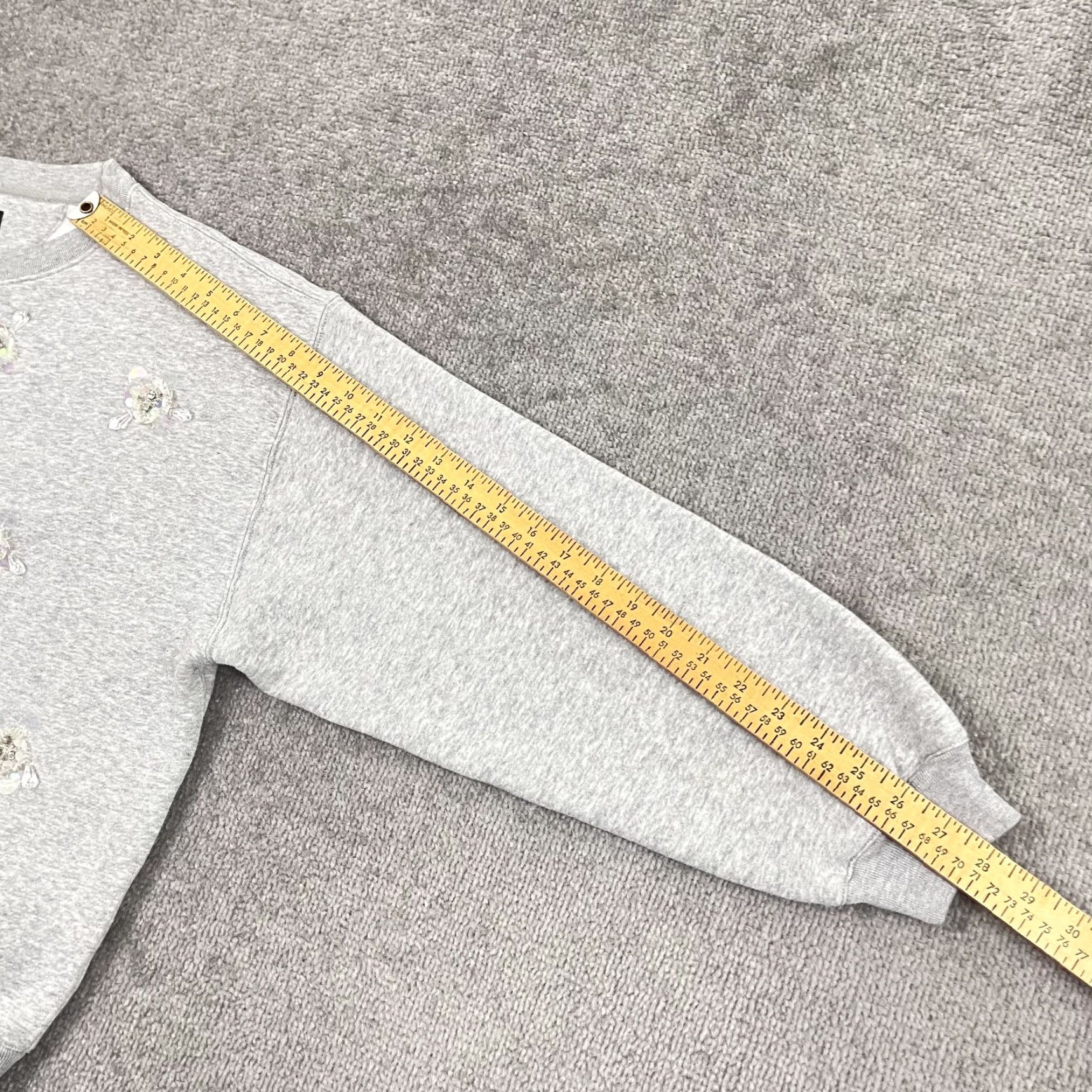 J.Crew J Crew Sweatshirt Womens Medium Gray Sequin Floral Heritage Fleece Crew BV944 Size M / US 6-8 / IT 42-44 - 6 Thumbnail