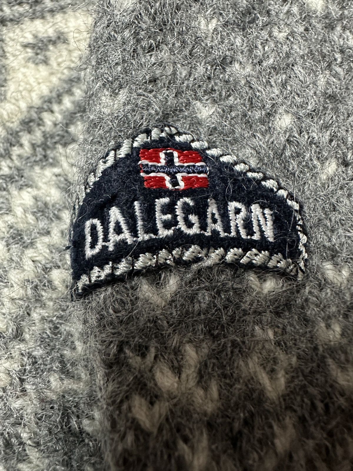 Dale Of Norway Norwegian wool Dale Garn Pure New Wool Cardigan Knit Vintag Size M / US 6-8 / IT 42-44 - 9 Thumbnail