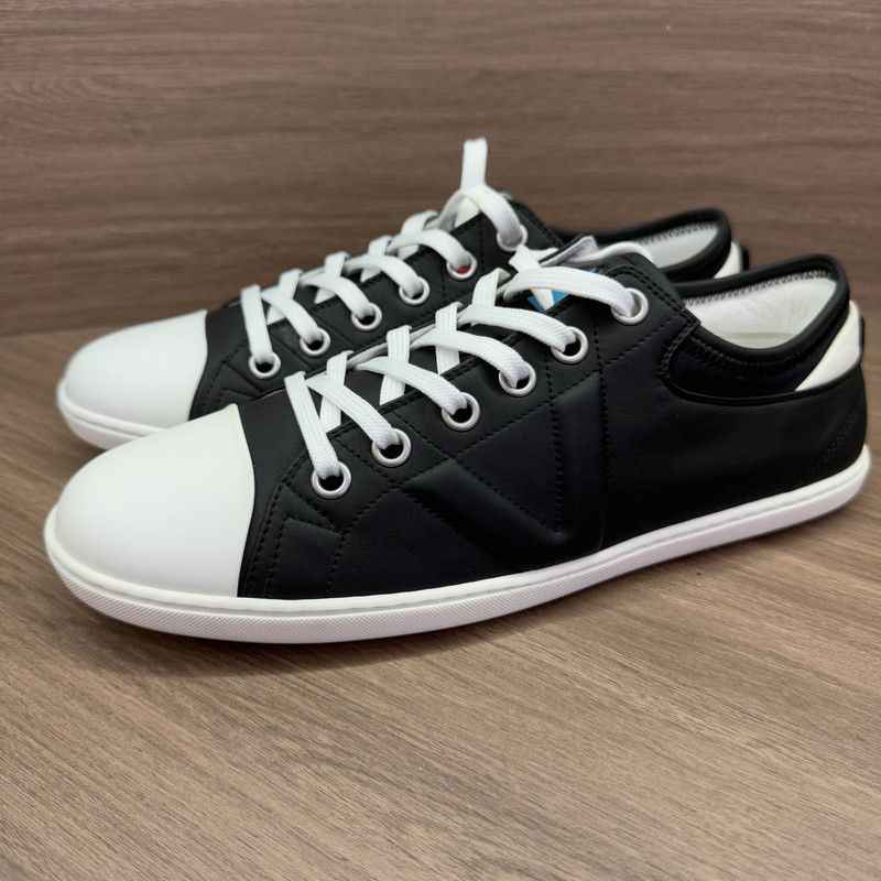 Louis Vuitton Louis Vuitton Black Casual Sneakers 0089 Size US 9.5 / EU 42-43 - 1 Thumbnail