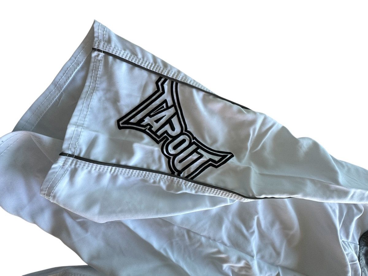 Tapout × Vintage Vintage Tapout Embroidered Swim Shorts Size US 36 / EU 52 - 3 Thumbnail
