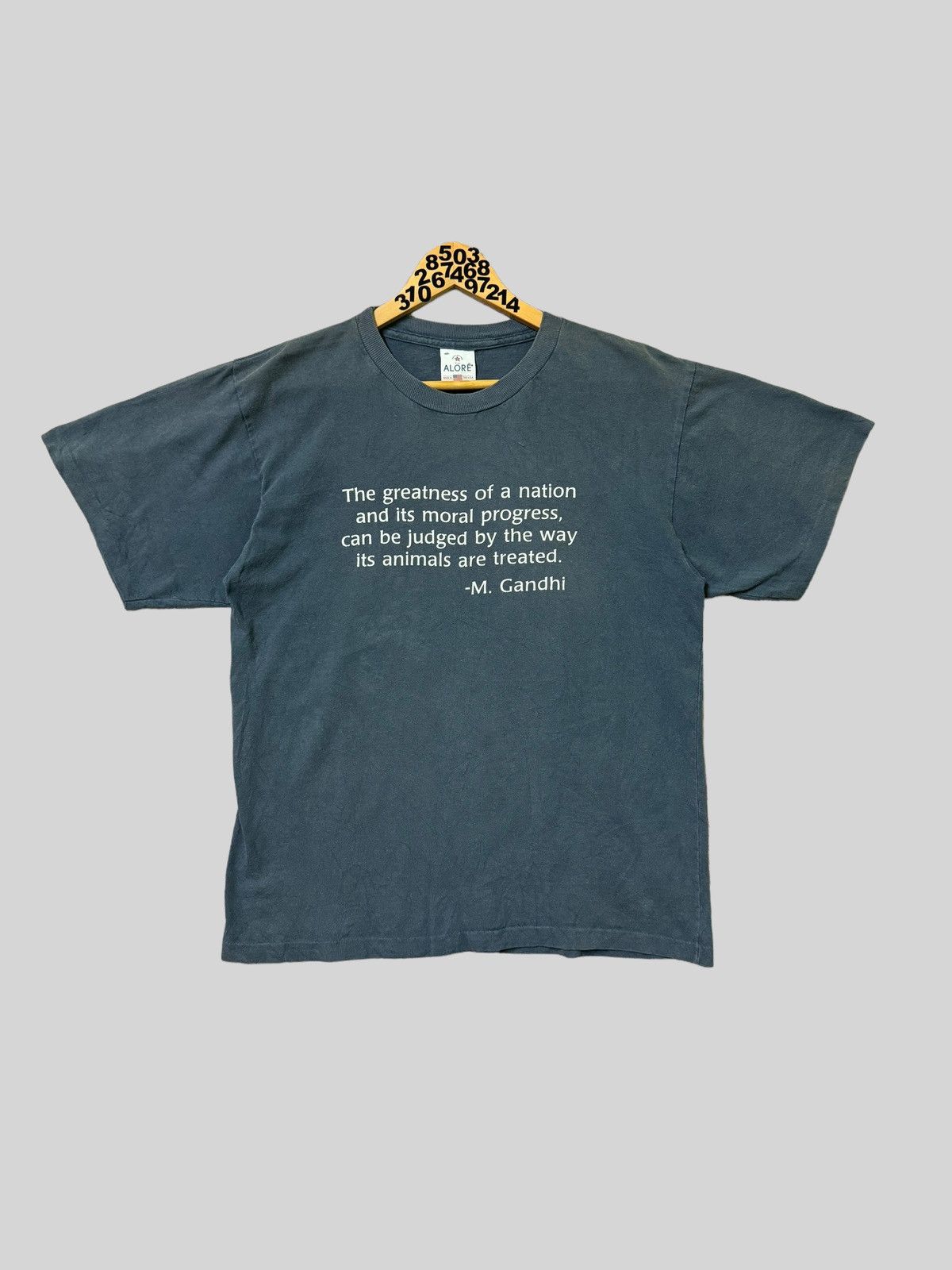 Vintage THE GREATNESS OF A NATION MAHATMA GANDHI QUOTE TEE Size US M / EU 48-50 / 2 - 1 Thumbnail