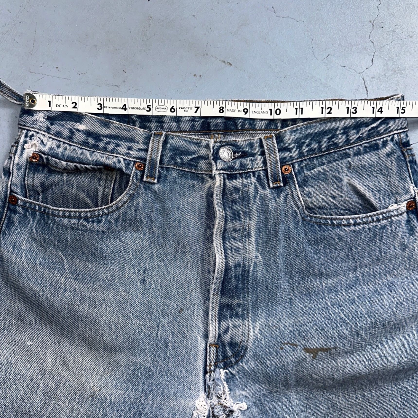 Levi's VINTAGE Levi's 501 Jeans Men Straight Leg 33x36 Light Wash 90s Classic Denim Size US 33 - 5 Thumbnail
