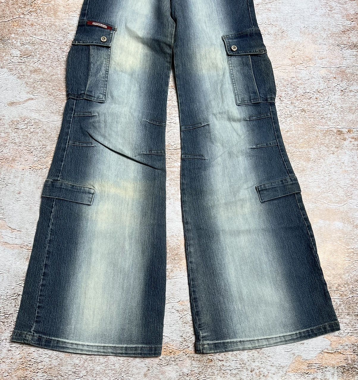 Vintage Vintage Japanese super flare cargo jeans Size 27" / US 4 / IT 40 - 2 Thumbnail
