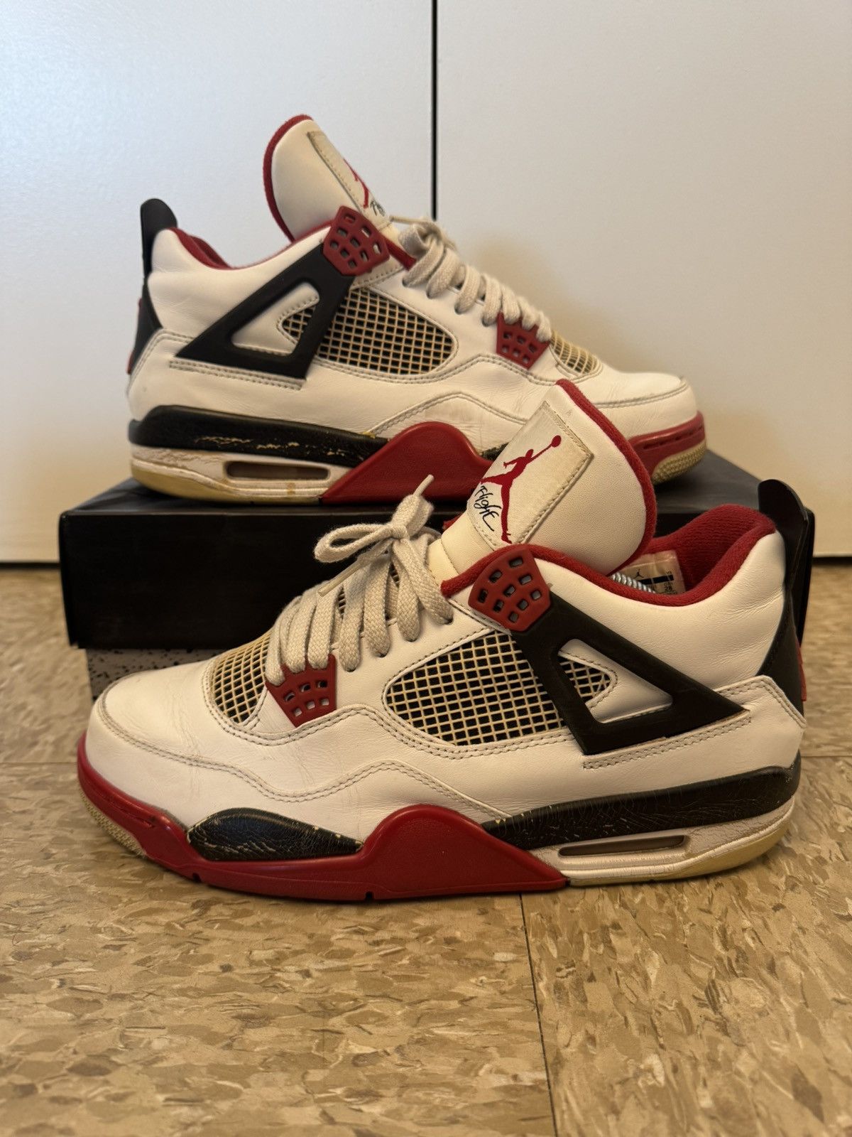 Jordan Brand Jordan 4 Retro Fire Red 2012 Vintage Size US 10 / EU 43 - 1 Thumbnail