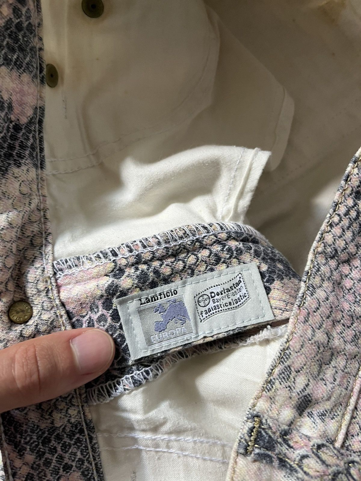 Roberto Cavalli Roberto Cavalli A/W 2002 Python effect pants very rare Size US 30 / EU 46 - 18 Thumbnail