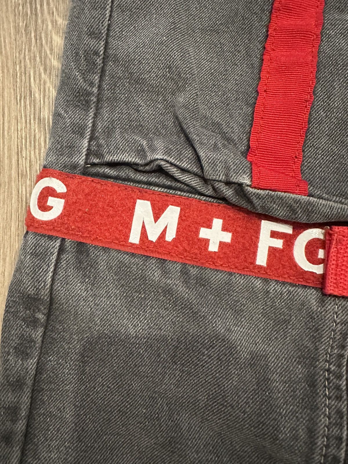 Marithe + Francois Girbaud Marithé + François Girbaud Shuttle Cargo Denim Jeans Size 32 Size US 32 / EU 48 - 3 Thumbnail