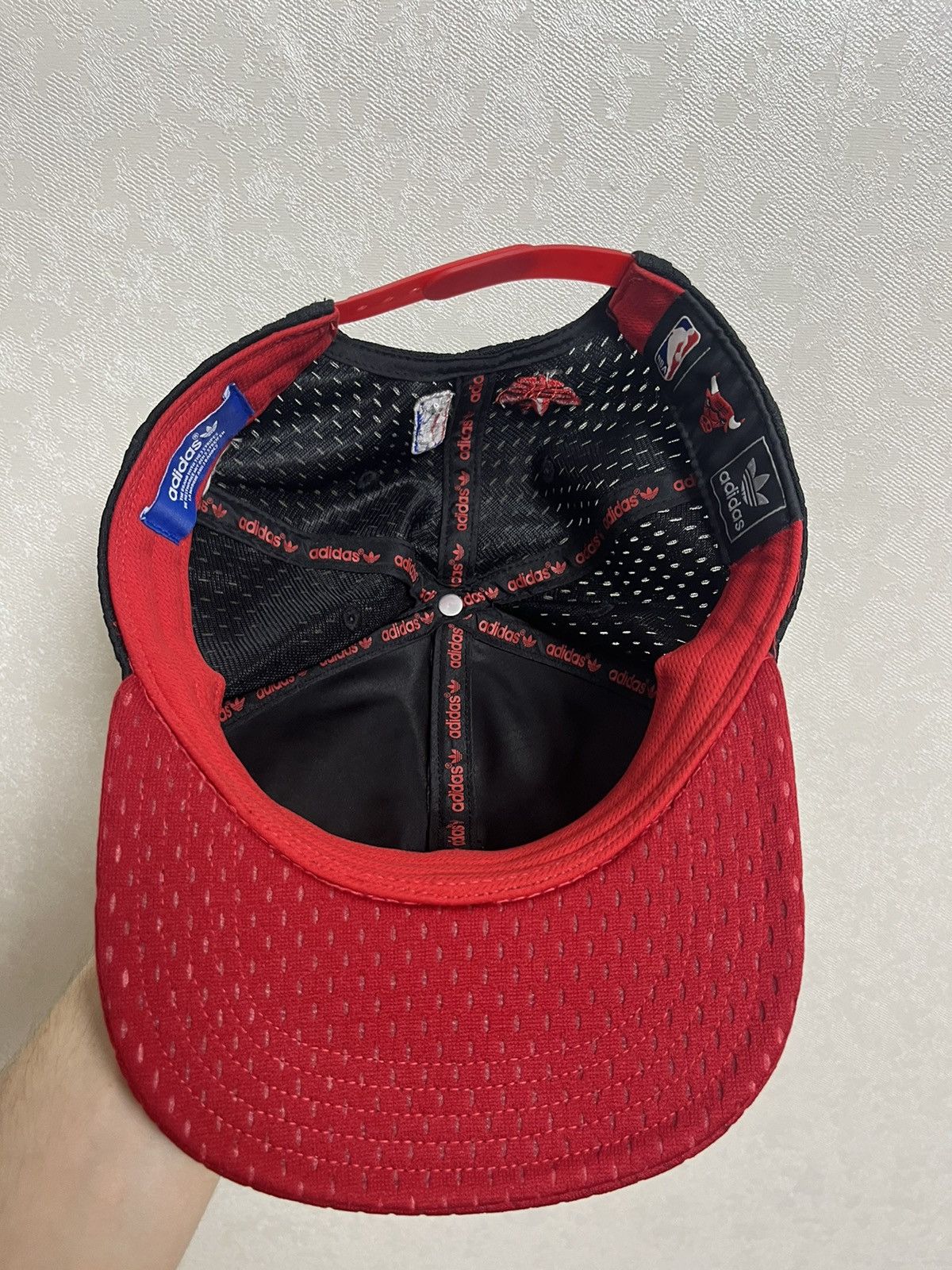 Adidas × NBA × Vintage Adidas NBA Chicago Bulls Vintage Snapback Size ONE SIZE - 4 Thumbnail