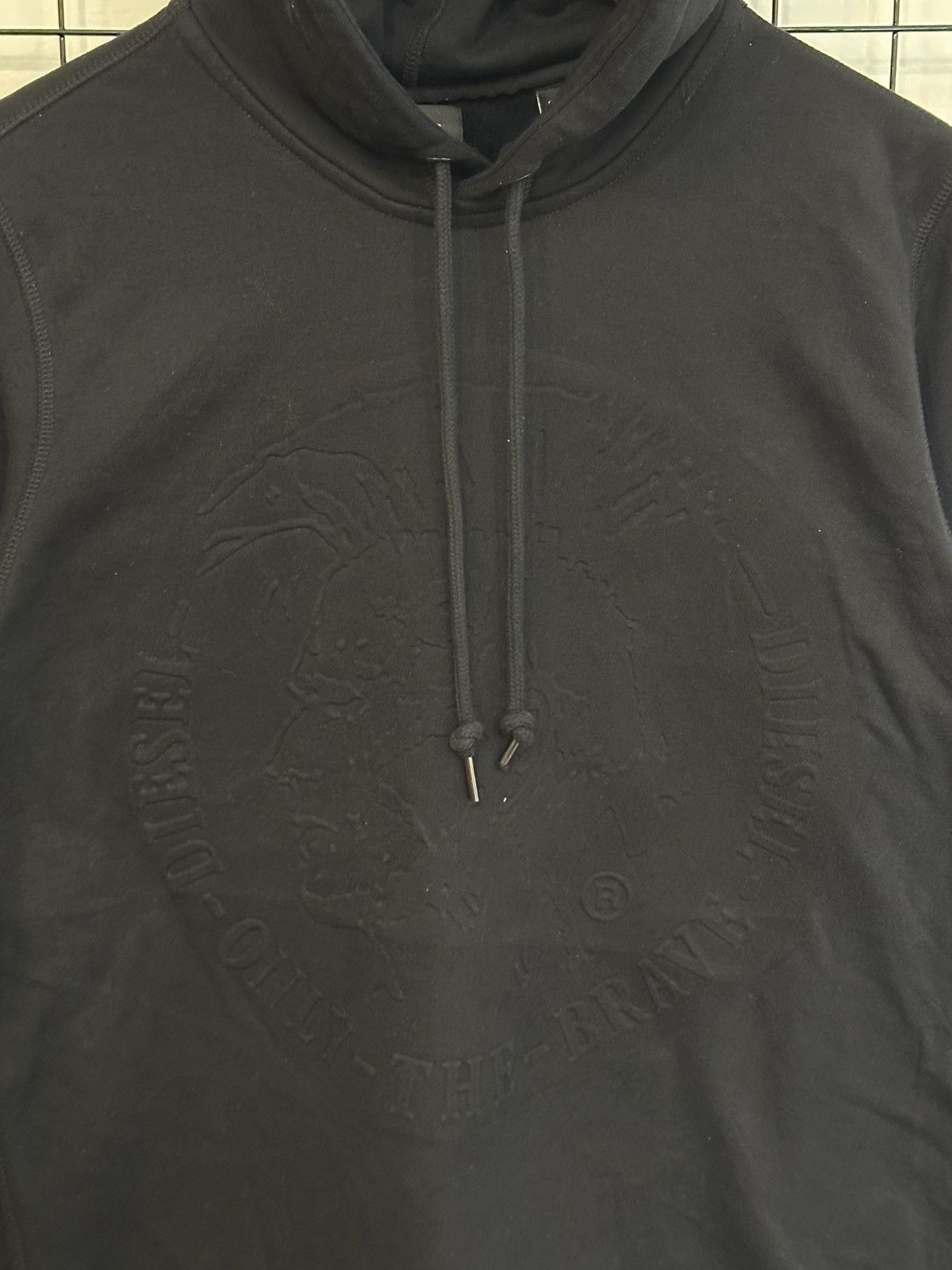 Diesel hoodie embossed design, similar to those offered by Diesel. Size US S / EU 44-46 / 1 - 3 Thumbnail
