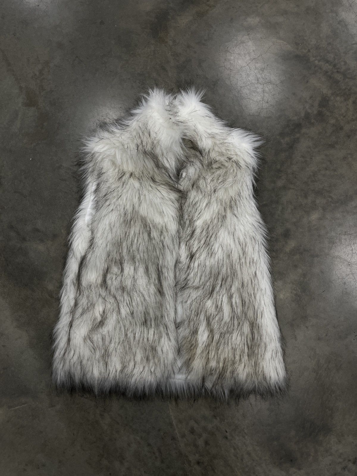 Designer × Vintage vintage white and grey fur vest Size M / US 6-8 / IT 42-44 - 2 Thumbnail