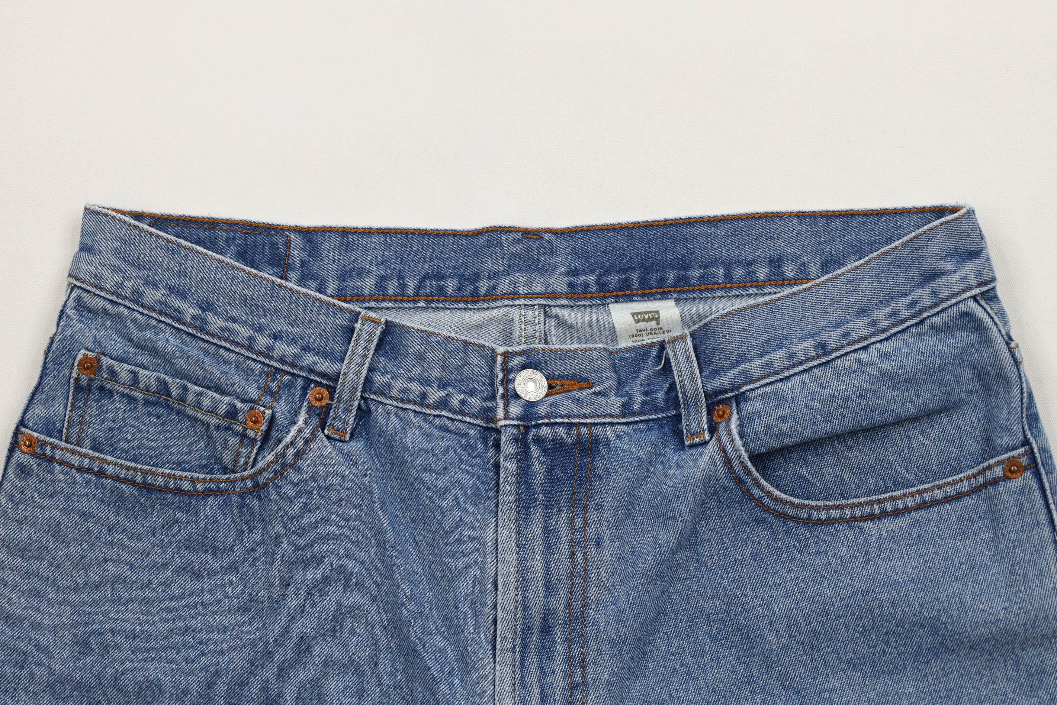 Levi's × Vintage Vintage Y2K 2004 Levis 550 Relaxed Denim Jean Shorts Jorts Size US 36 / EU 52 - 2 Thumbnail