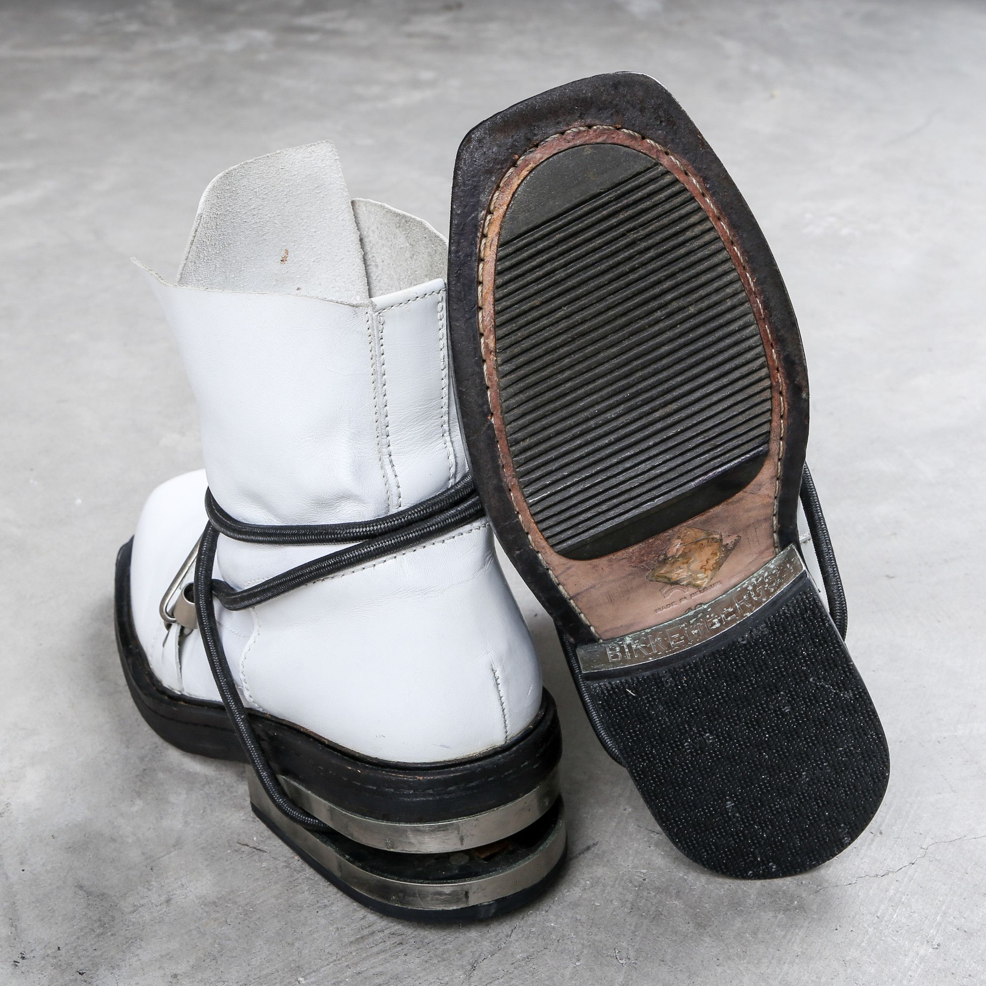 Dirk Bikkembergs Dirk Bikkembergs White Steel Cut Heel Bungee Boots Size 41 Size US 9.5 / EU 42-43 - 17 Thumbnail