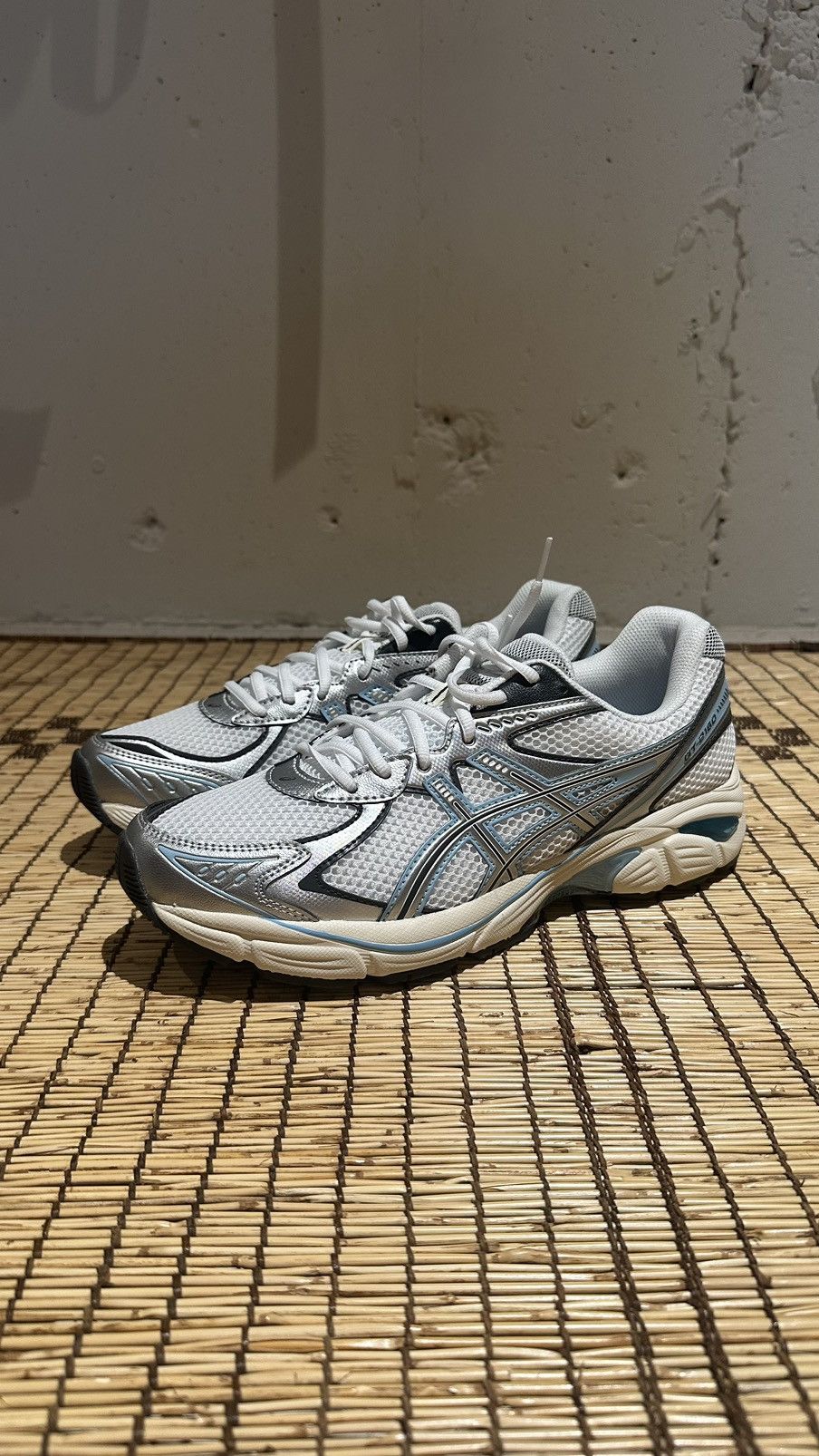 Asics GT-2160 « White/Pure Silver » Size US 10 / EU 43 - 1 Thumbnail
