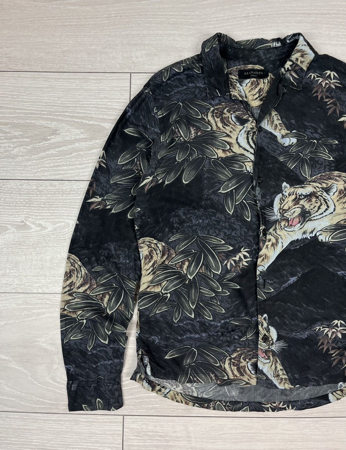 Allsaints Allsaints Chokai LS Over Print Viscose Button Shirt Size US S / EU 44-46 / 1 - 4 Thumbnail