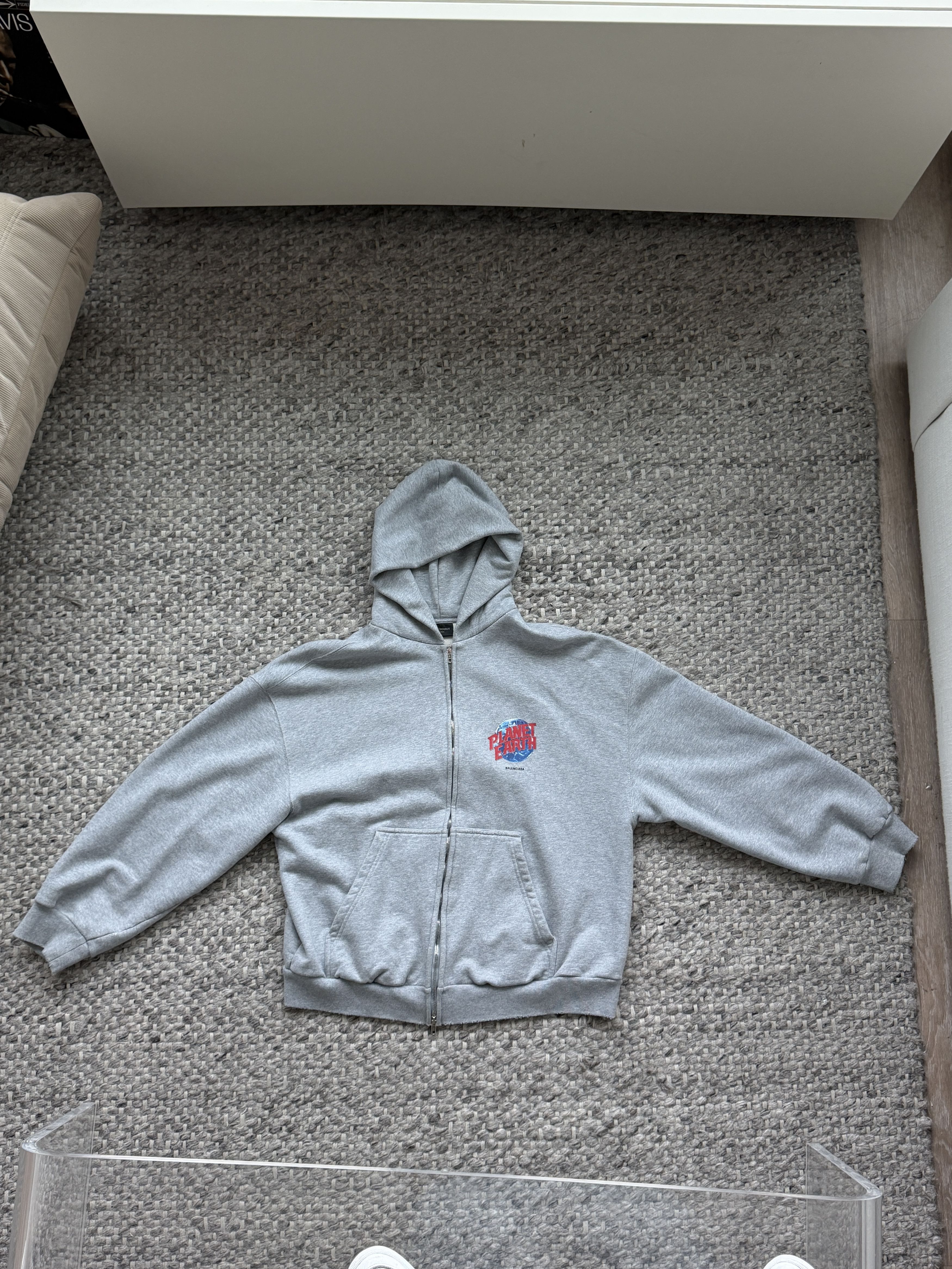 Balenciaga Planet Earth Hoodie Size US L / EU 52-54 / 3 - 2 Thumbnail