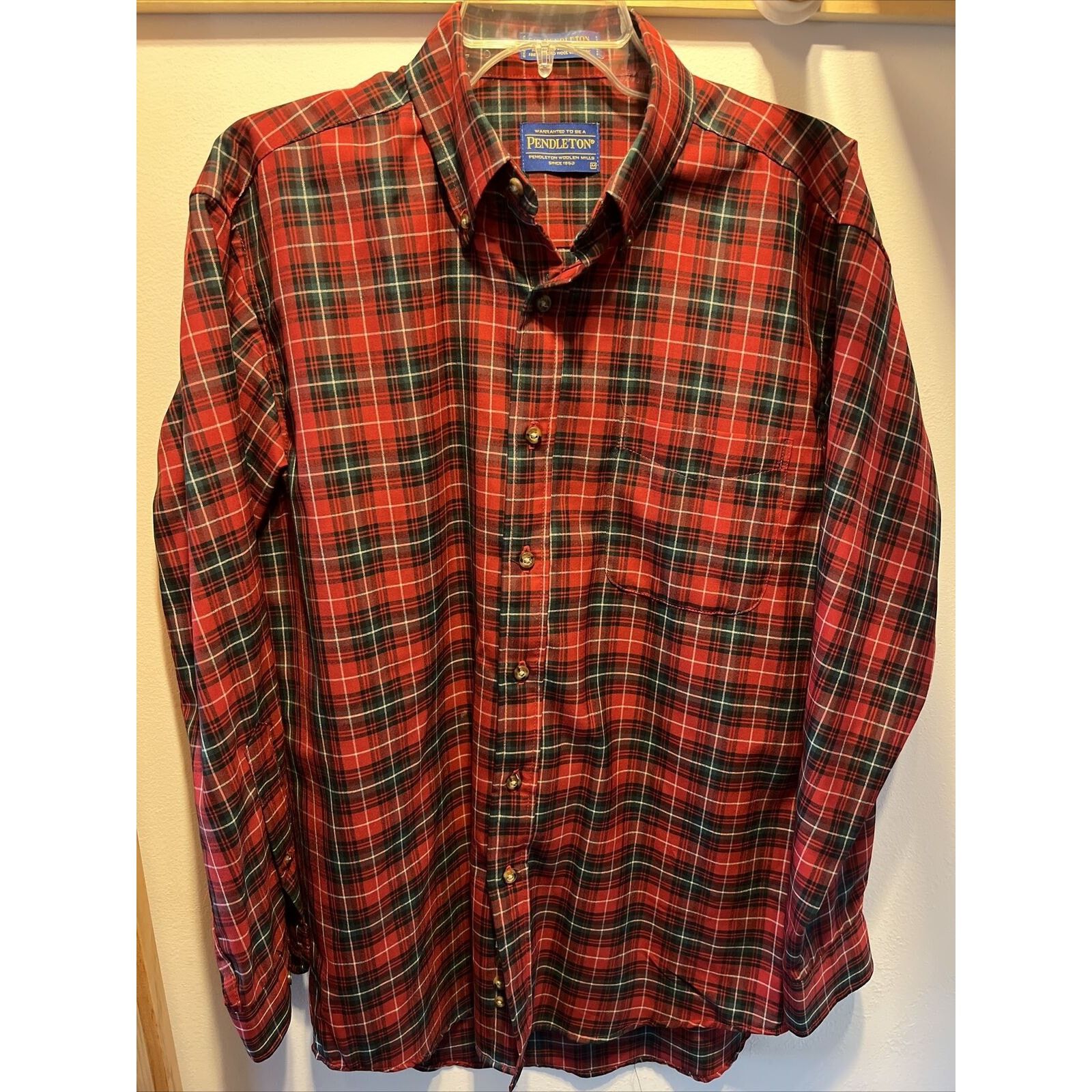 Pendleton Pendleton Sir Men’s M Red green Plaid Button Down Wool Shirt Size US M / EU 48-50 / 2 - 2 Thumbnail