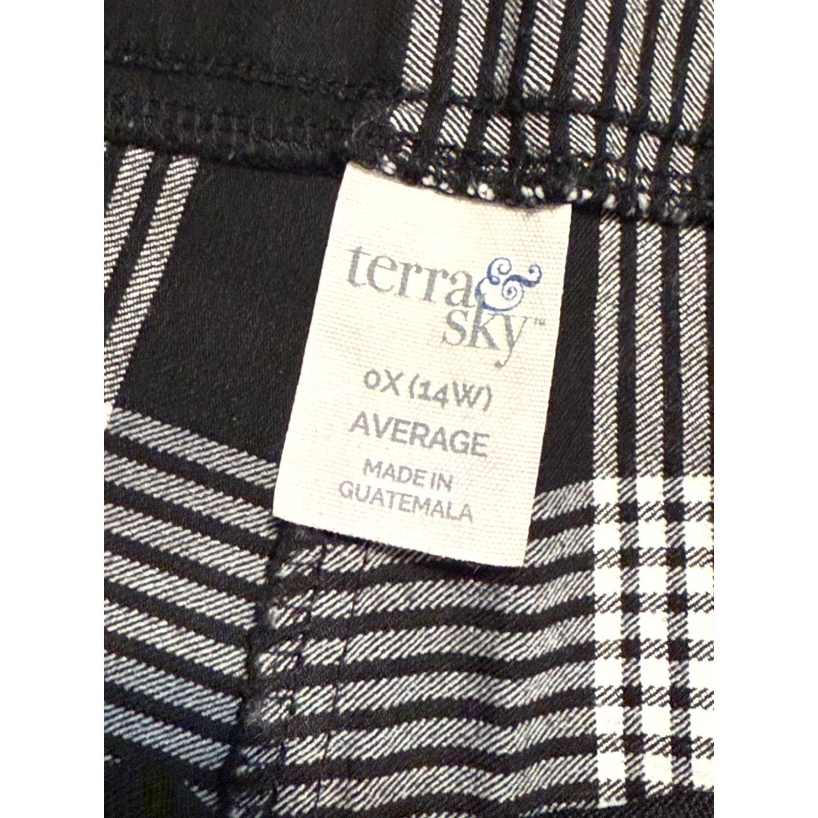 Vintage Terra & Sky Pants Women's 14W Black White Plaid Pull On Regular Inseam 29 in Flat Front Ankle Pants Size 36" / US 14 / IT 50 - 4 Thumbnail