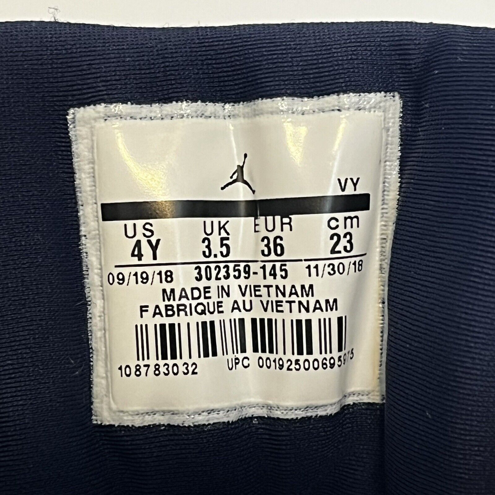 Jordan Brand 2018 Air Jordan Retro 9 XI GS 302359-145 UNC Rare Sz 4Y Size US 5.5 / IT 35.5 - 8 Thumbnail