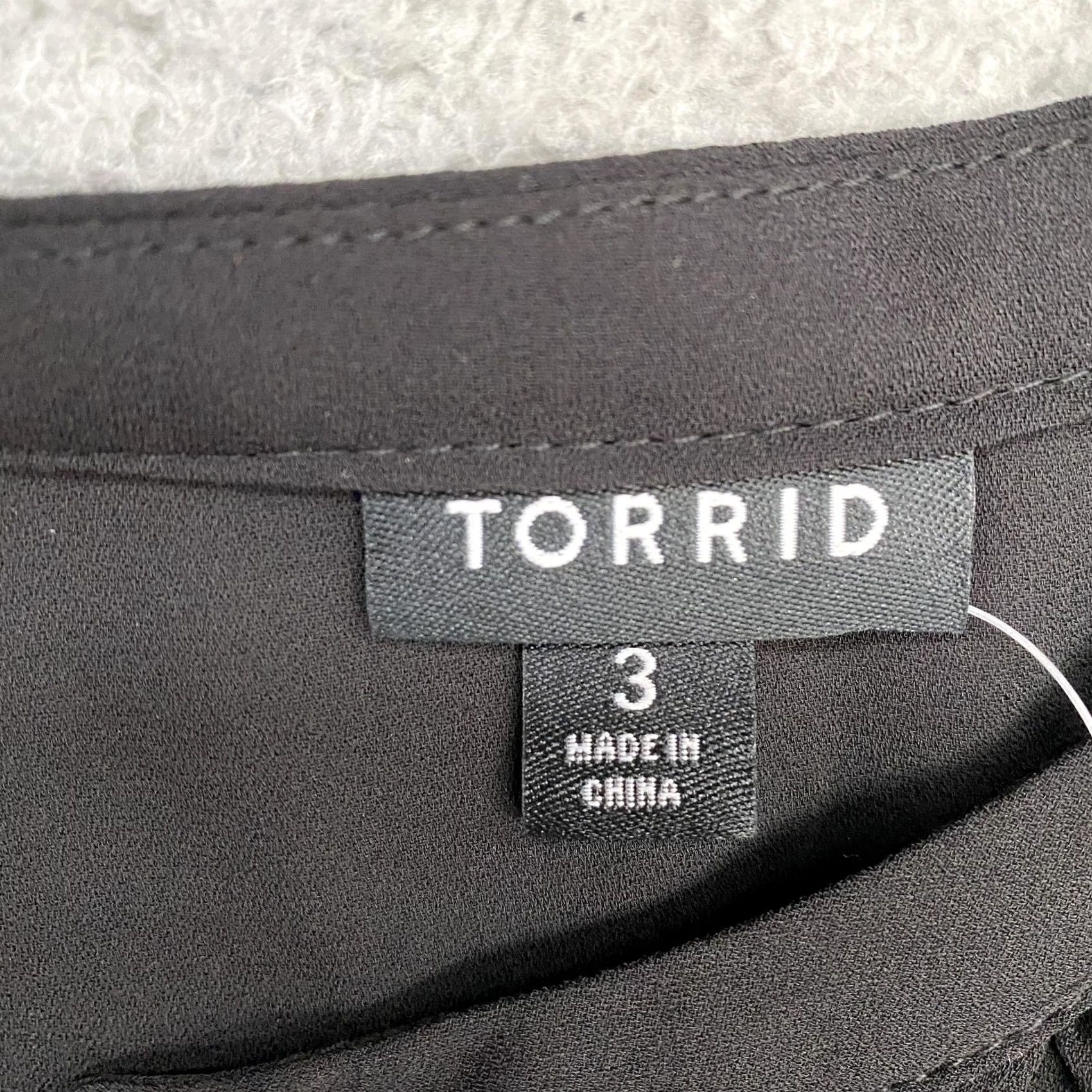 Torrid Torrid Ruffle Tunic Top Womens 3X Black Button Front Flutter Sleeve Size XXL / US 16-18 / IT 52-54 - 6 Thumbnail