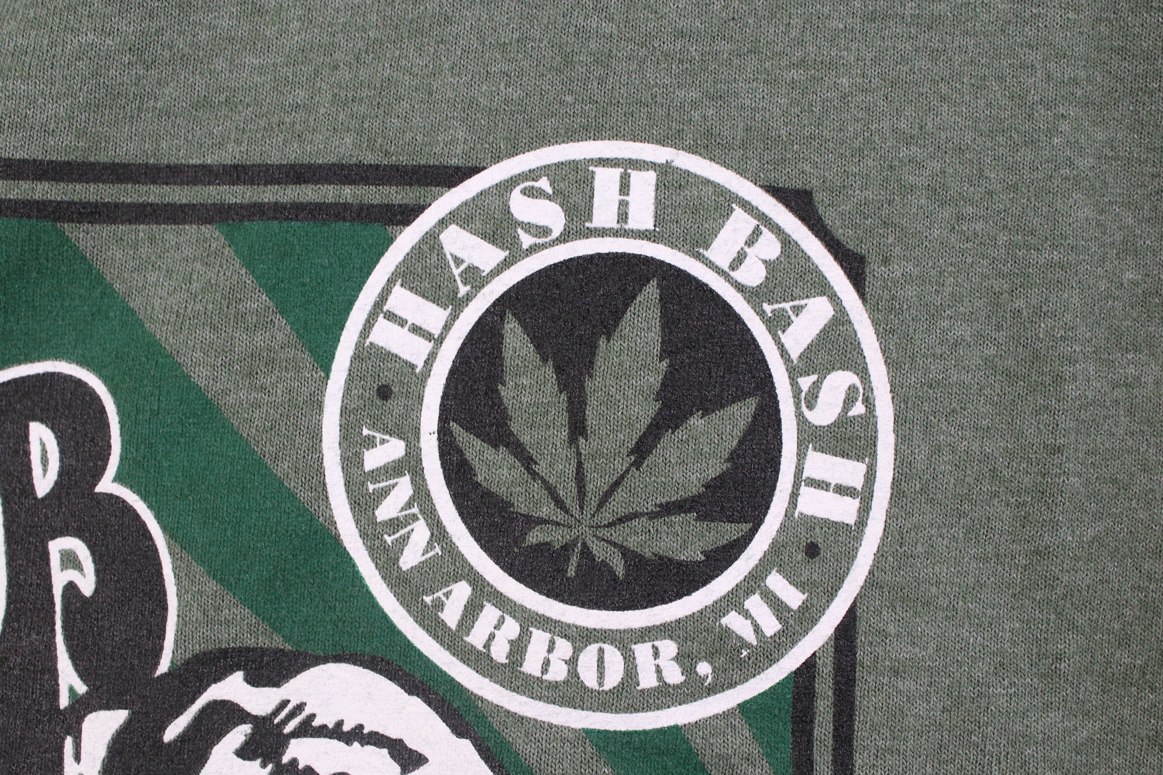 Vintage Vintage Y2K Arbor Michigan Just A Dab Will Do Ya T-Shirt Size US L / EU 52-54 / 3 - 5 Thumbnail