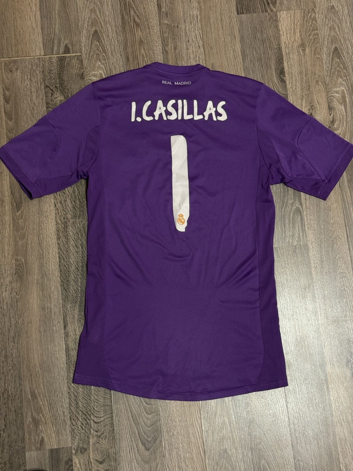 Adidas Real Madrid Jersey – I. Casillas #1 Football Vintage Jersey Size US S / EU 44-46 / 1 - 1 Thumbnail