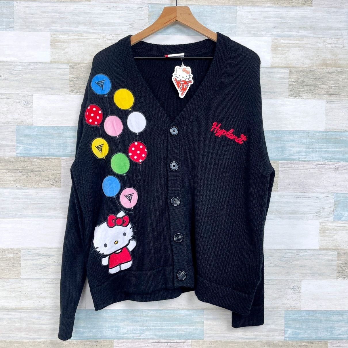 Hypland Hypland Hello Kitty Balloon Knit Oversized Cardigan Womens M Size M / US 6-8 / IT 42-44 - 1 Thumbnail