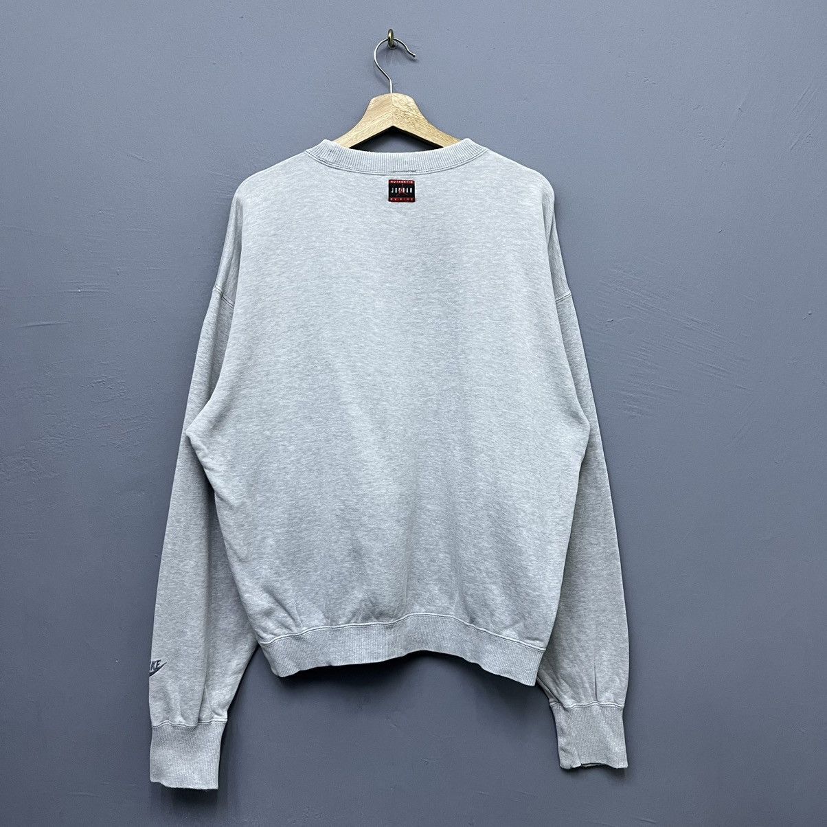 Nike Vintage Nike Air Jordan Sweatshirt Size US L / EU 52-54 / 3 - 2 Thumbnail