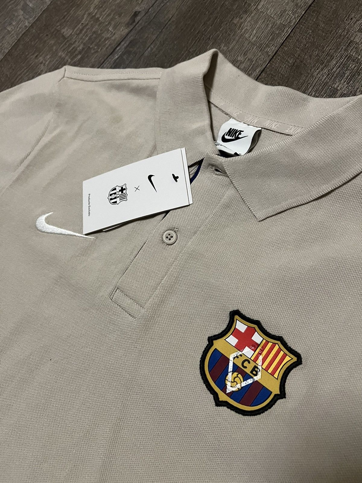 Nike Nike FCB Barcelona Crest Pique Polo Size Medium Size US M / EU 48-50 / 2 - 2 Thumbnail