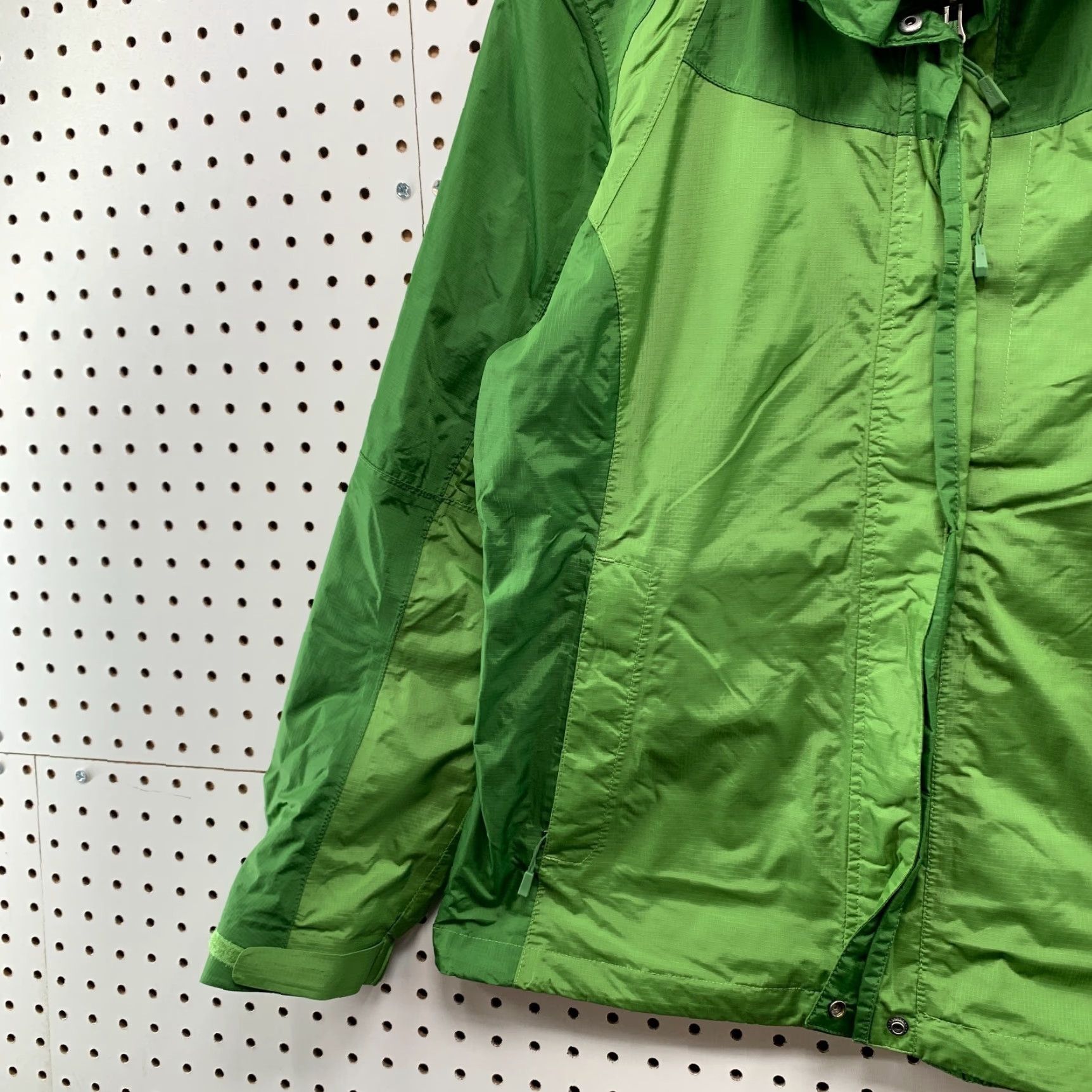Eddie Bauer Eddie Bauer Weather Edge Windbreaker Jacket Women L Green 100% Nylon Windbreaker Weather Edge Eddie Bauer Women L Green Jacket Size L / US 10 / IT 46 - 7 Thumbnail