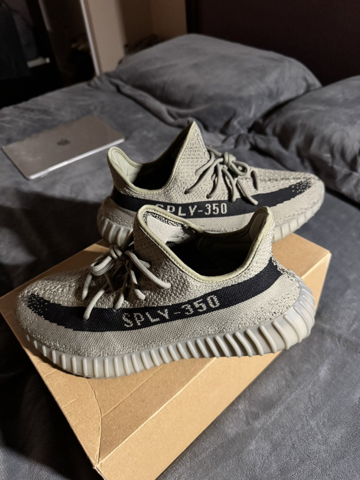 Adidas × Kanye West × Yeezy Yeezy Boost 350 V2 Granite Size US 12.5 / EU 45-46 - 5 Thumbnail