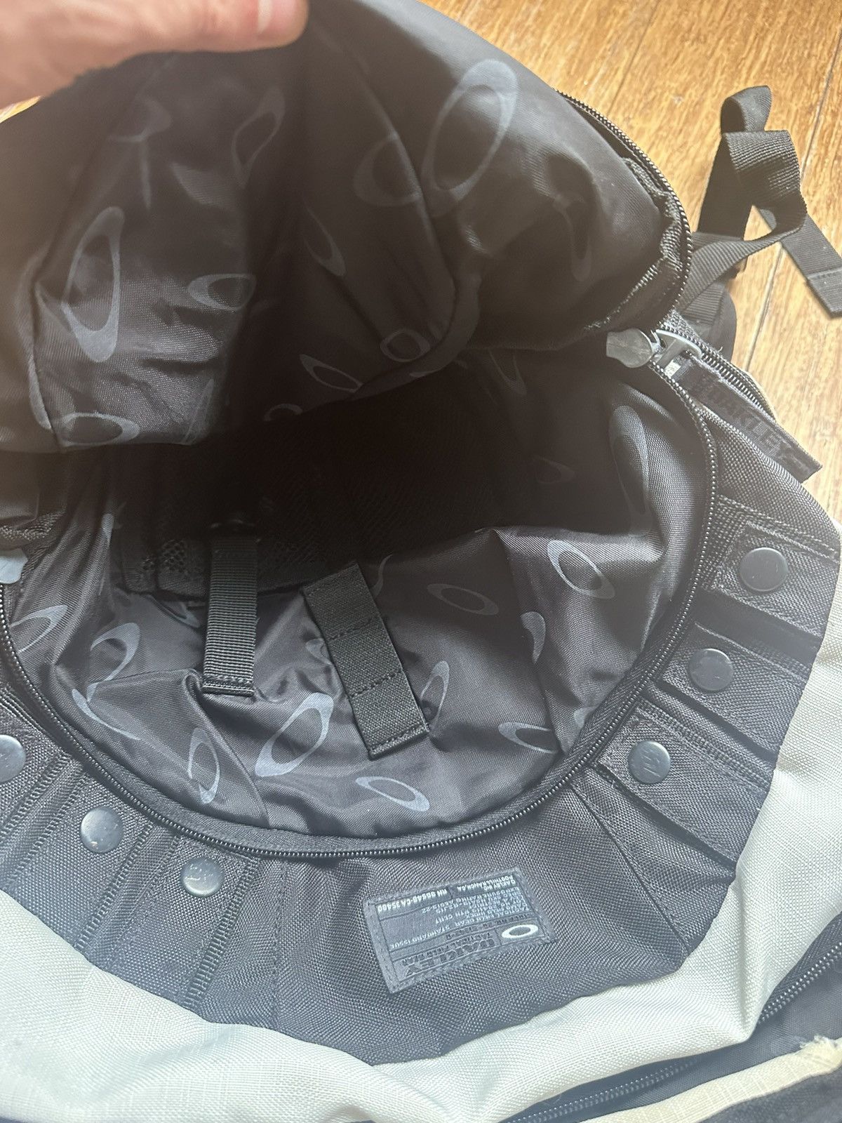 Oakley Oakley Vintage Backpack Sac à dos tactical gear gorpcore Size ONE SIZE - 10 Thumbnail