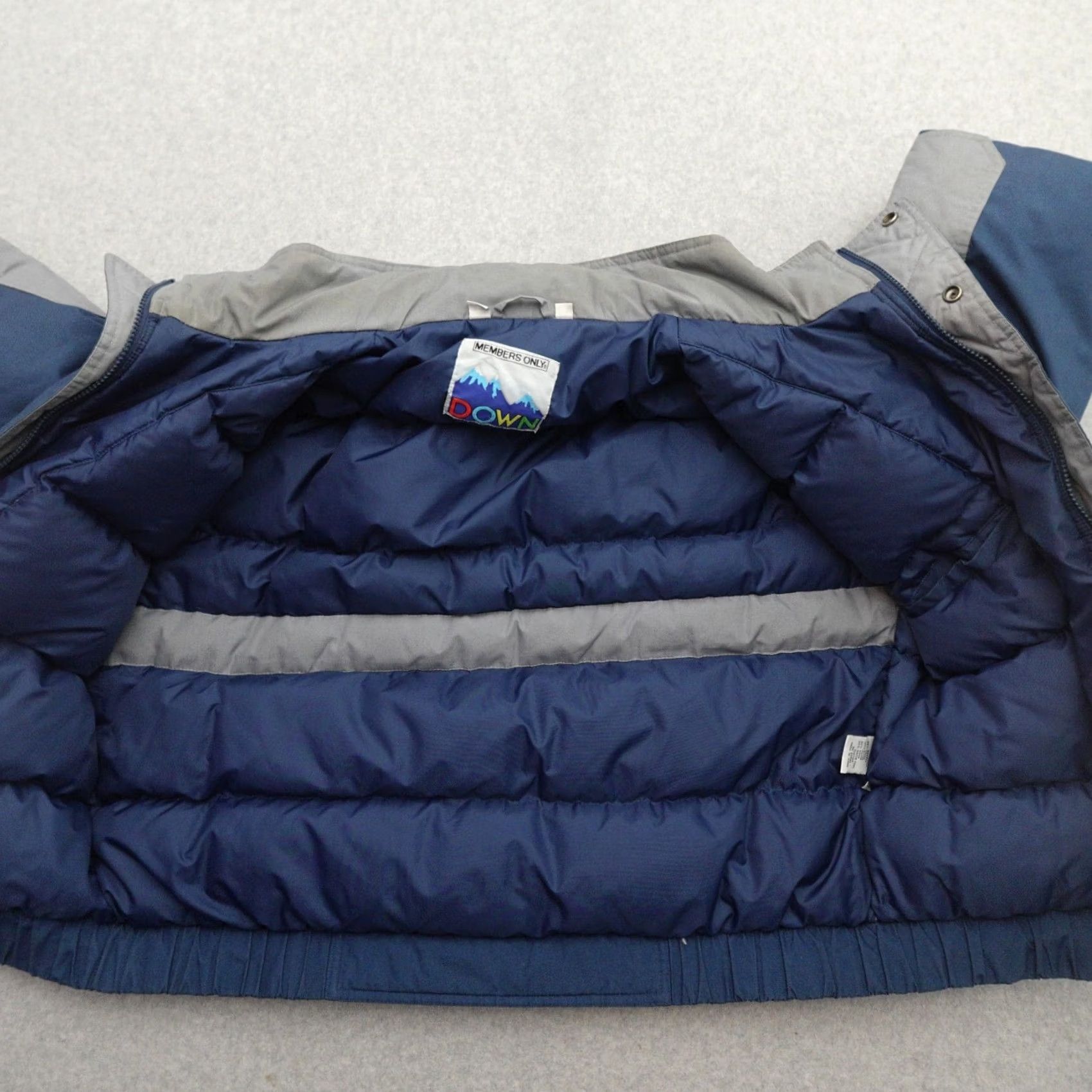 Members Only VINTAGE Members Only Jacket Mens XL Blue Down Puffer Full Zip Outdoors Bomber Jacket Size US XL / EU 56 / 4 - 6 Thumbnail