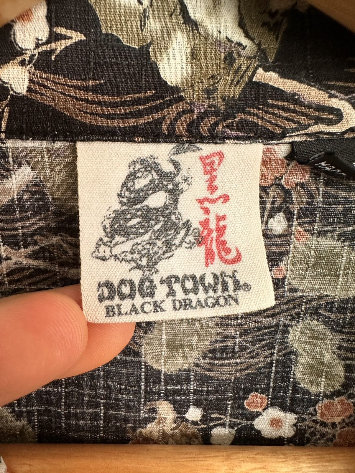 Dogtown × Vintage Vintage Dogtown Black Dragon Japanese Aloha Shirt Size US L / EU 52-54 / 3 - 3 Thumbnail