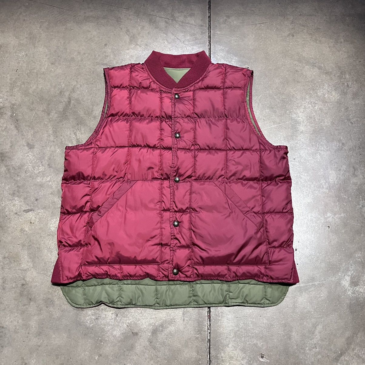 Vintage Vintage Olive Green Puffer Vest Quilted Reversible Boxy Gorp Size US XXL / EU 58 / 5 - 6 Thumbnail