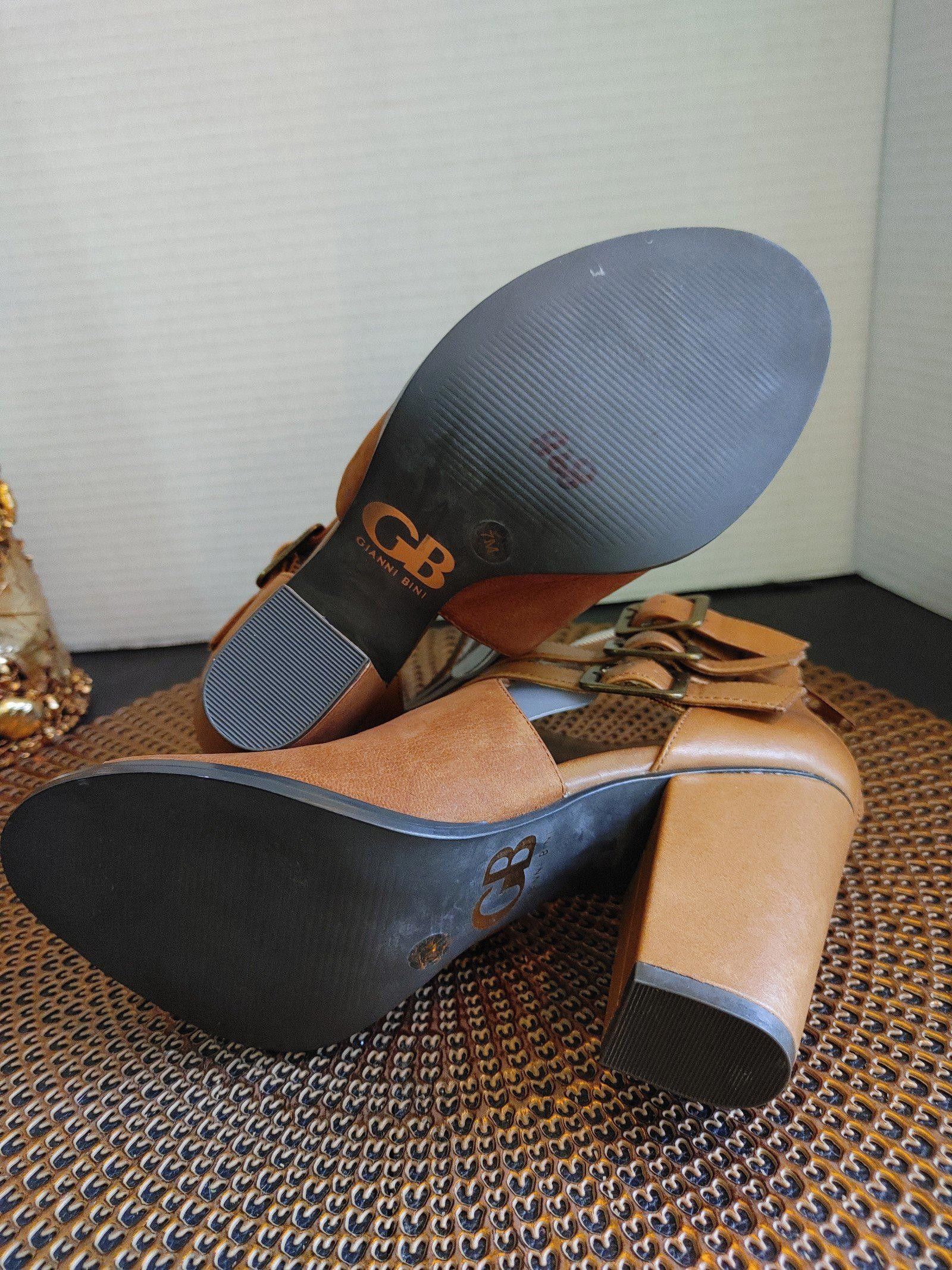 Designer Gianni Bini Leather Peep Toes Size 7M Size US 7 / IT 37 - 6 Thumbnail