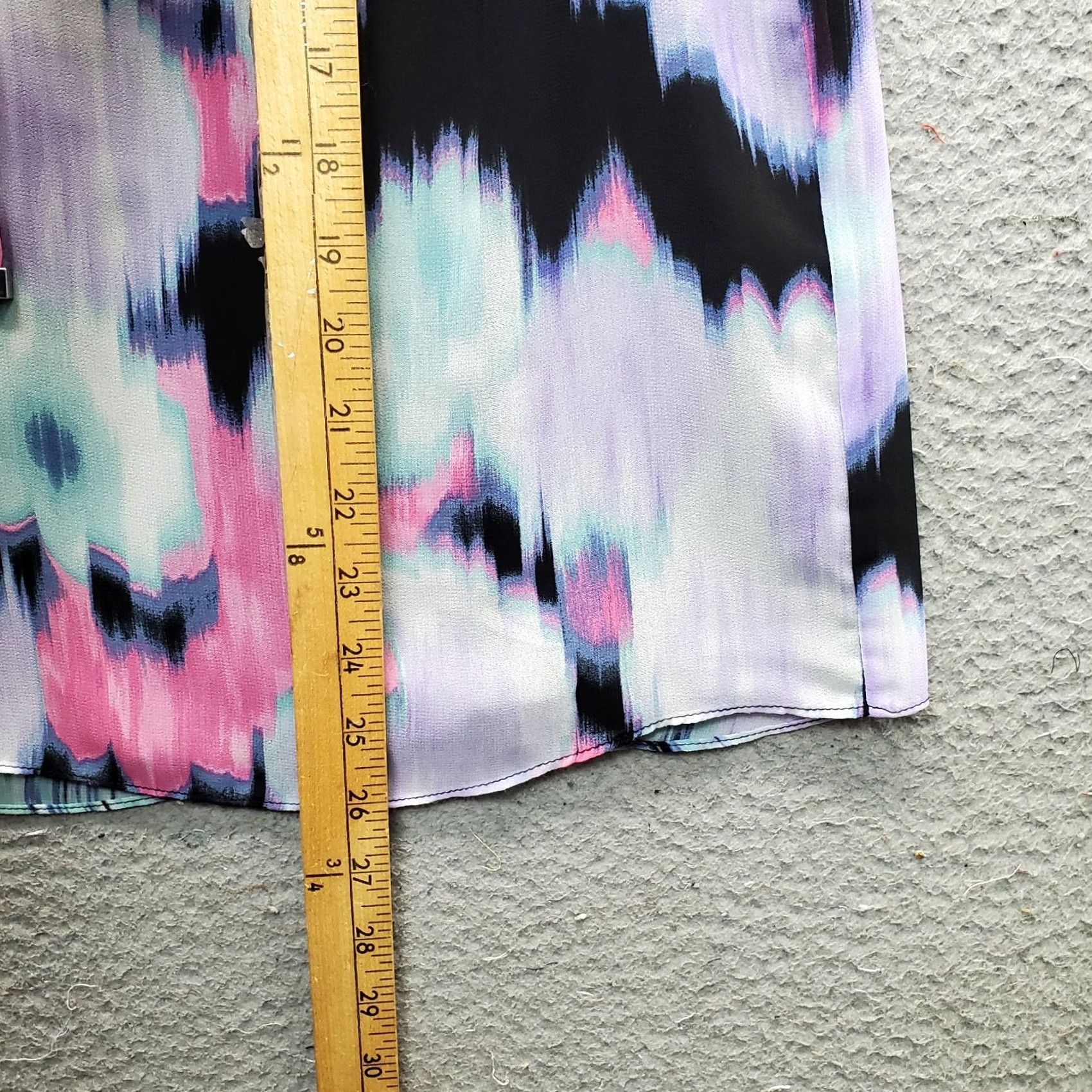 Calvin Klein Calvin Klein Blouse Womens M Multicolor Tie Dye Flutter Sleeve Ruffle Tie Neck V-Neck 100% Polyester Casual Party/Cocktail Size M / US 6-8 / IT 42-44 - 3 Thumbnail