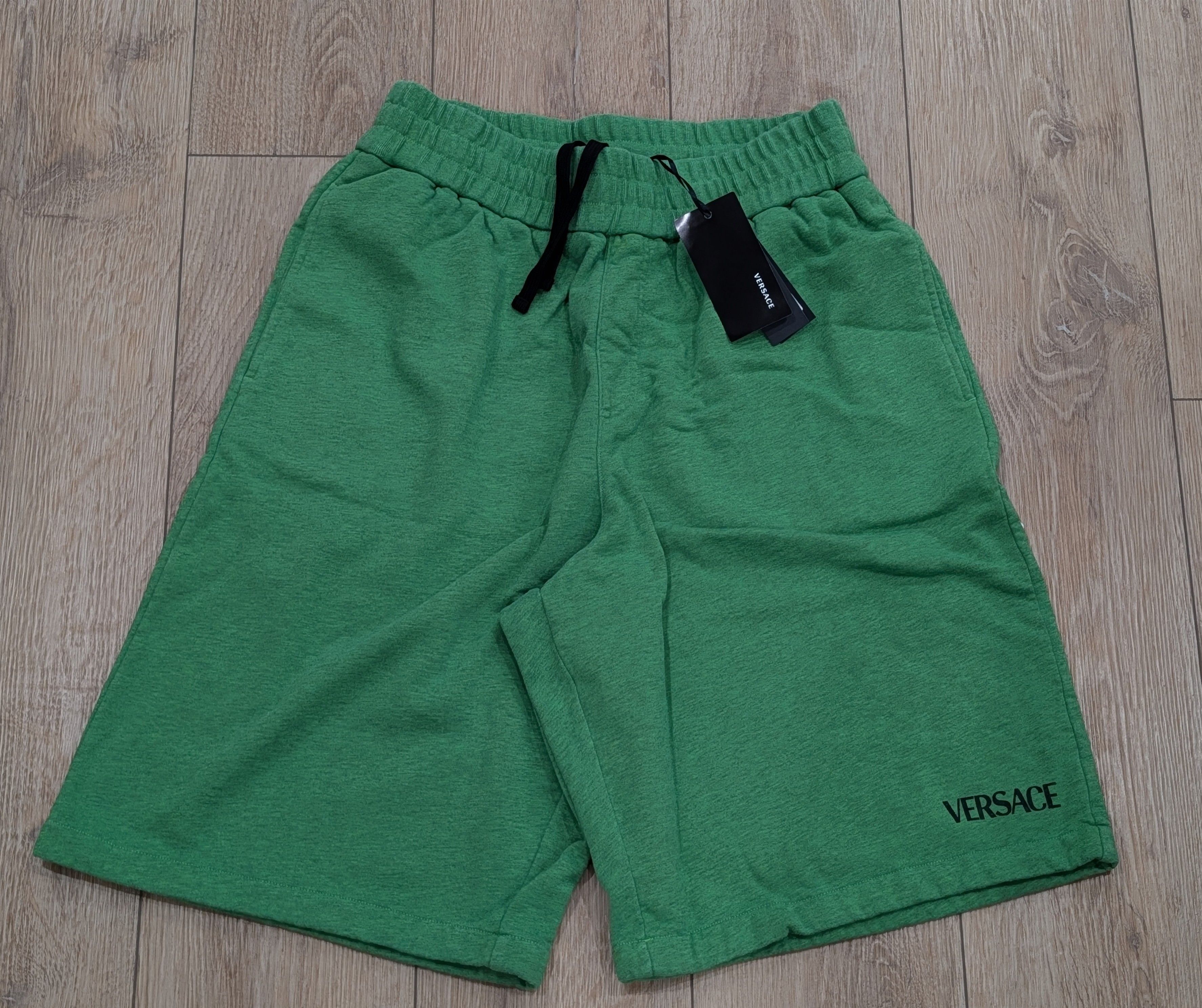 Versace VERSACE Cotton Logo Sweat Shorts Jasmine Green US 2XL Size US 38 / EU 54 - 1 Thumbnail