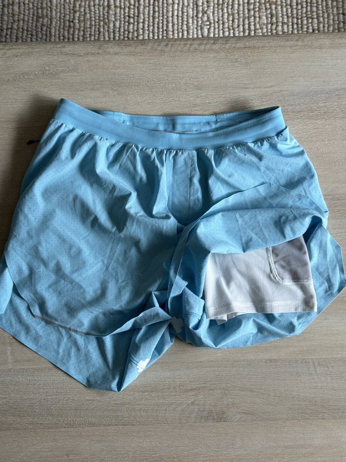 Lululemon Lululemon Surge Shorts Size US 30 / EU 46 - 4 Thumbnail