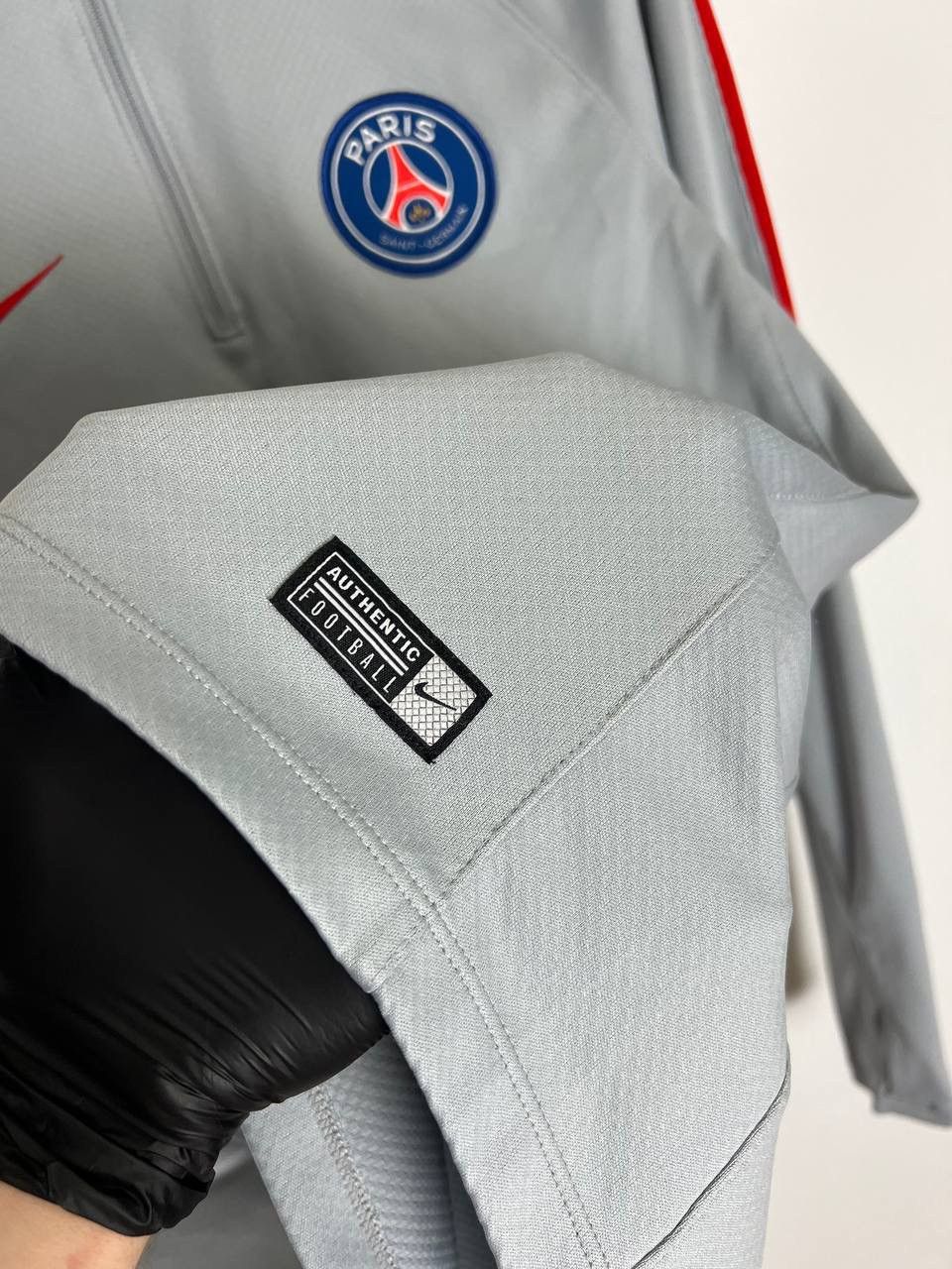 Nike Blokecore Nike PSG PARIS SAINT GERMAIN SWEATSHIRT jersey Size US M / EU 48-50 / 2 - 11 Thumbnail