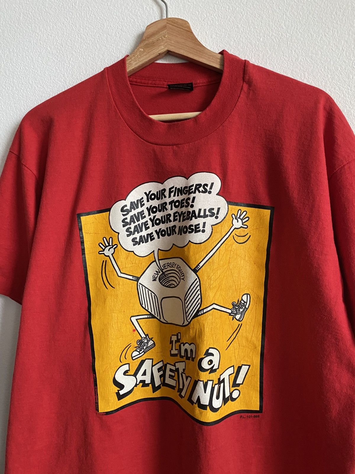 Vintage Vintage 90s Safety Nut Handy Man Tee Size US XL / EU 56 / 4 - 3 Thumbnail