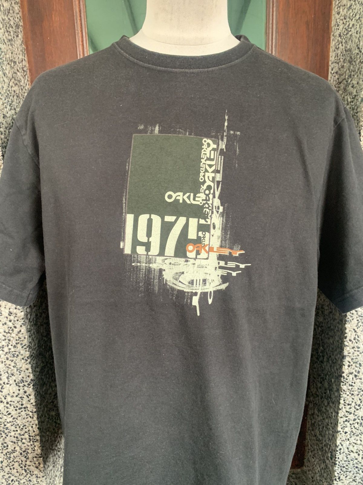 Oakley × Vintage Vintage Oakley T shirt Size US L / EU 52-54 / 3 - 2 Thumbnail