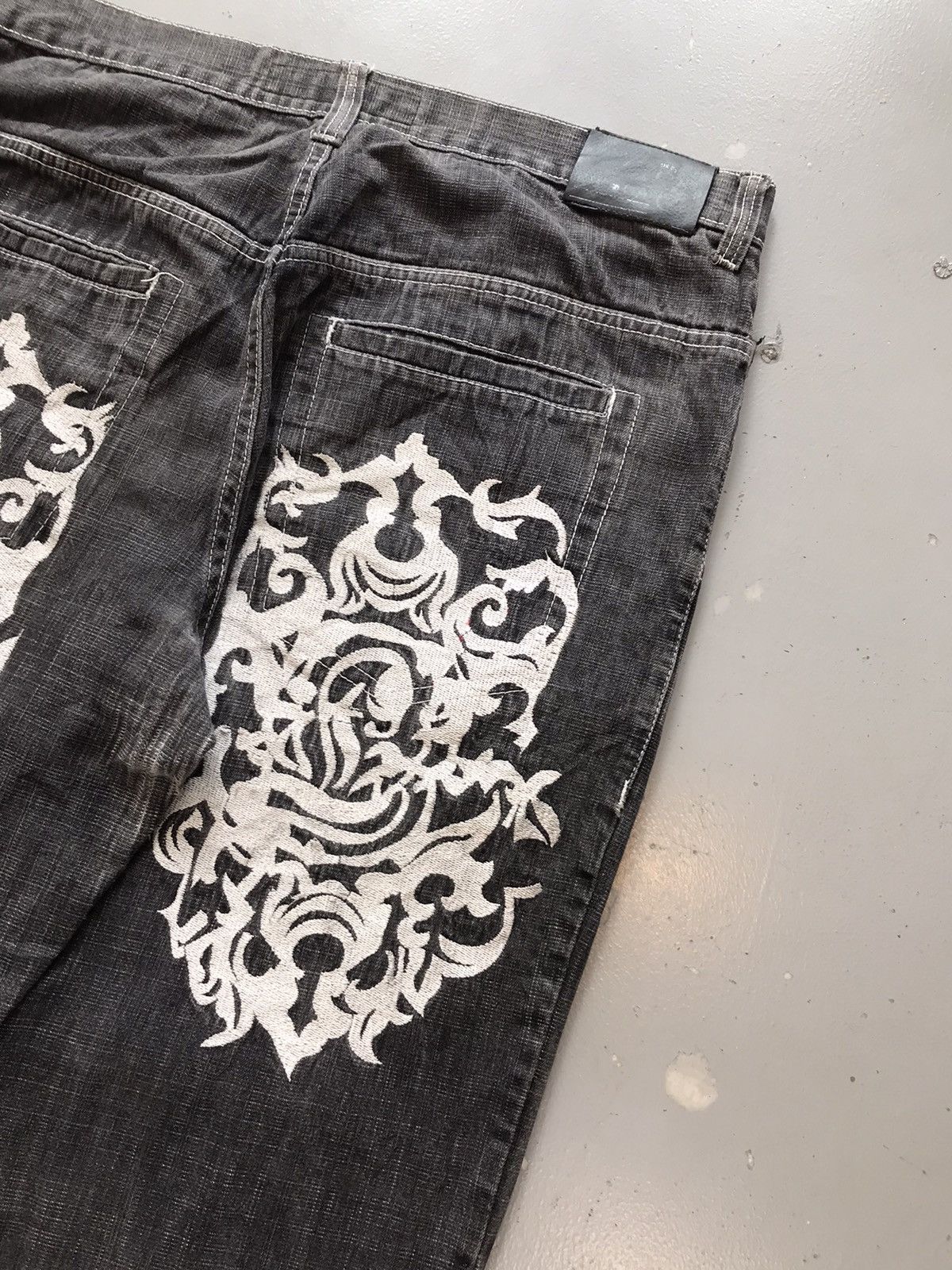 C1RCA × Southpole × Vintage Vintage cir ca white thread embroidered loose fit denim Size US 40 / EU 56 - 17 Thumbnail