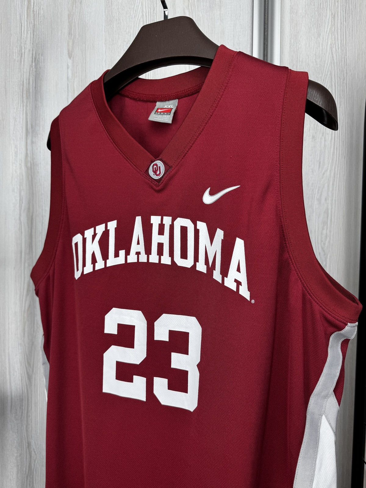 Nike Nike Oklahoma Sooners #23 NCAA Basketball Jersey Authentic Size US XXL / EU 58 / 5 - 7 Thumbnail