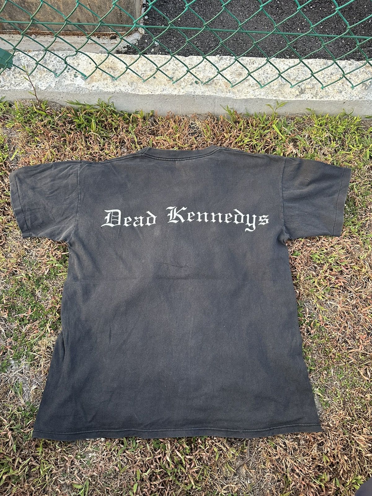 Band Tees Vintage 1995 Dead Kennedys Band Tees Size US L / EU 52-54 / 3 - 15 Thumbnail